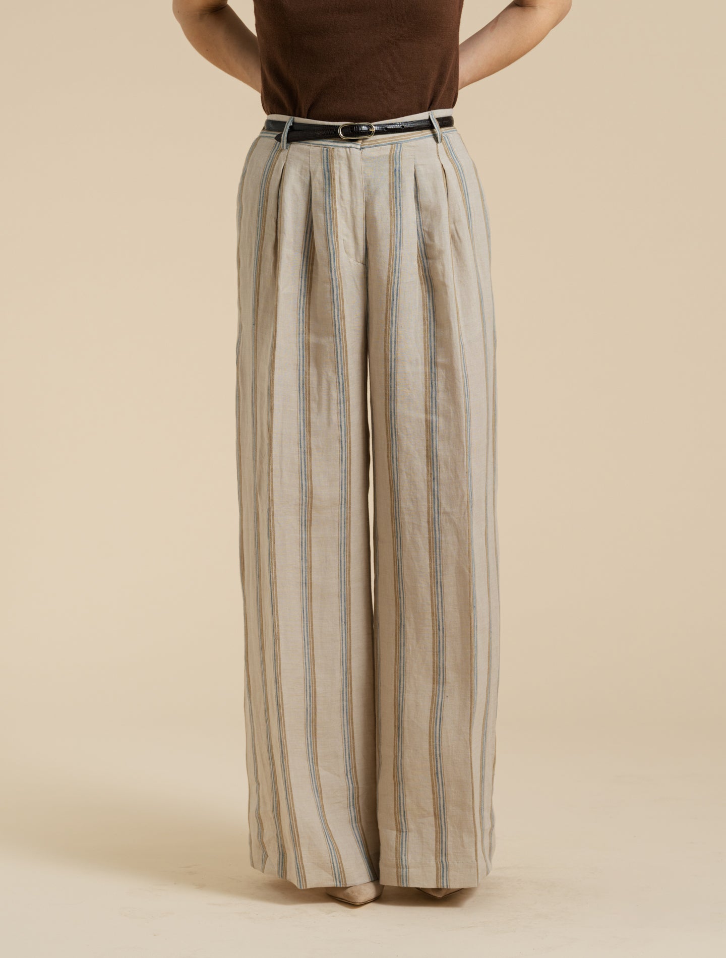 Karly Kostymbyxor I Linne Med Ränder Beige