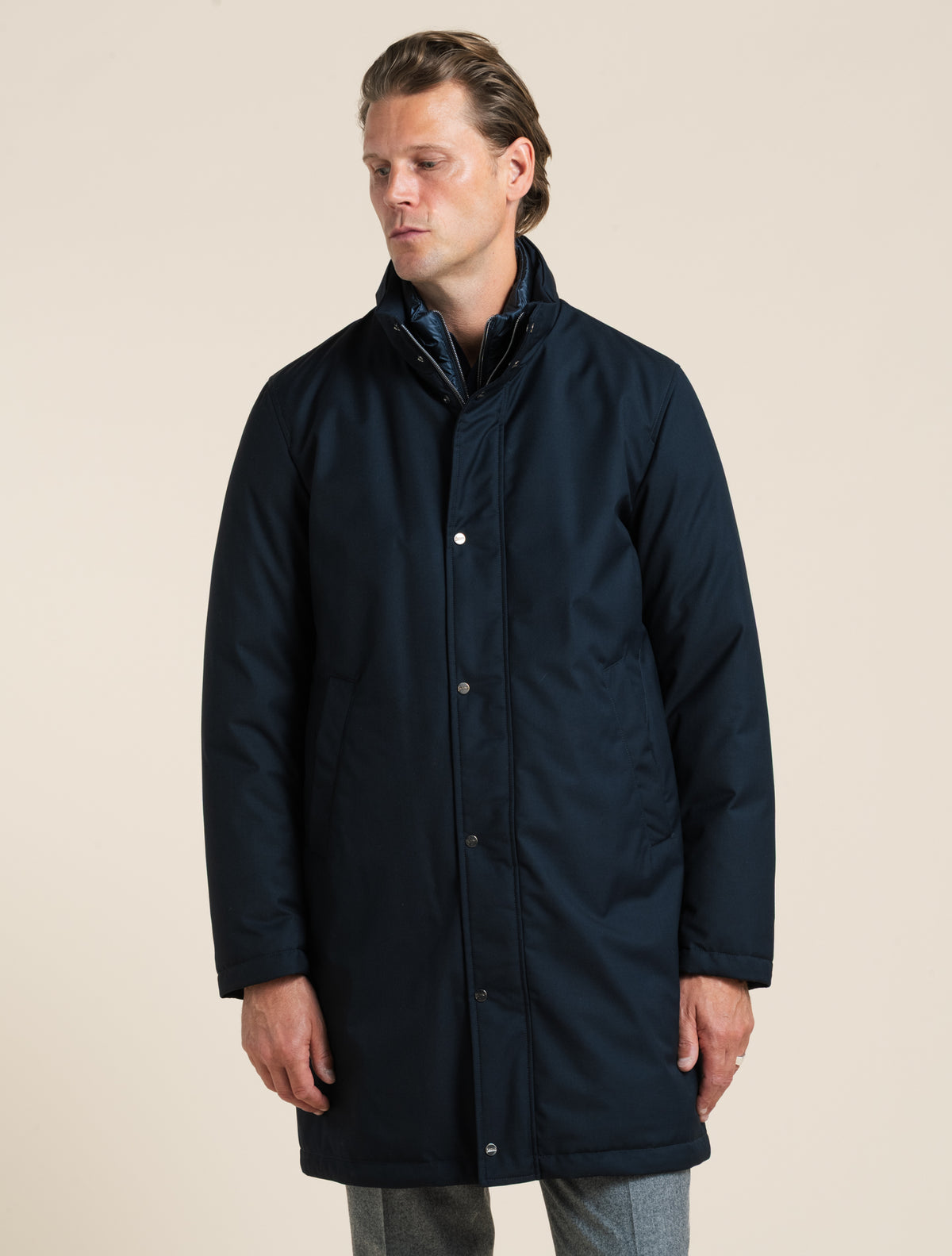 Ulta Light Gefütterter Kurzmantel Navy
