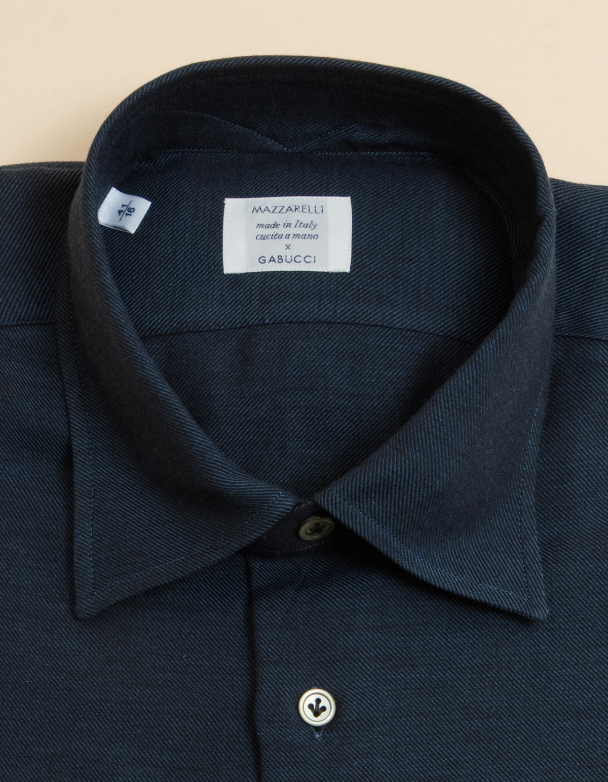 Twill-Baumwoll-Kaschmir-Hemd mit Relaxed Fit in Marineblau