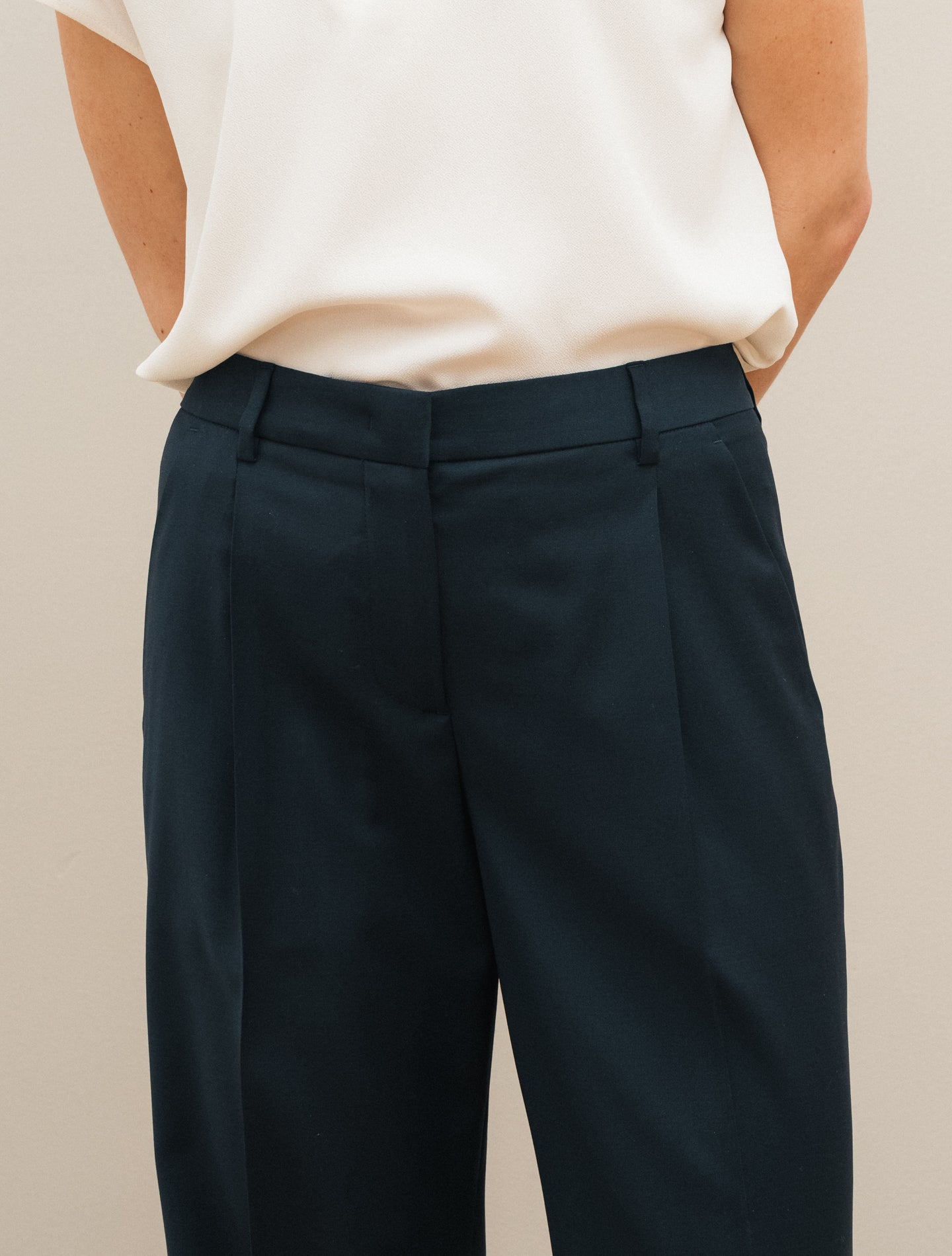 Feni Loro Piana Zelander Wool Trousers Navy
