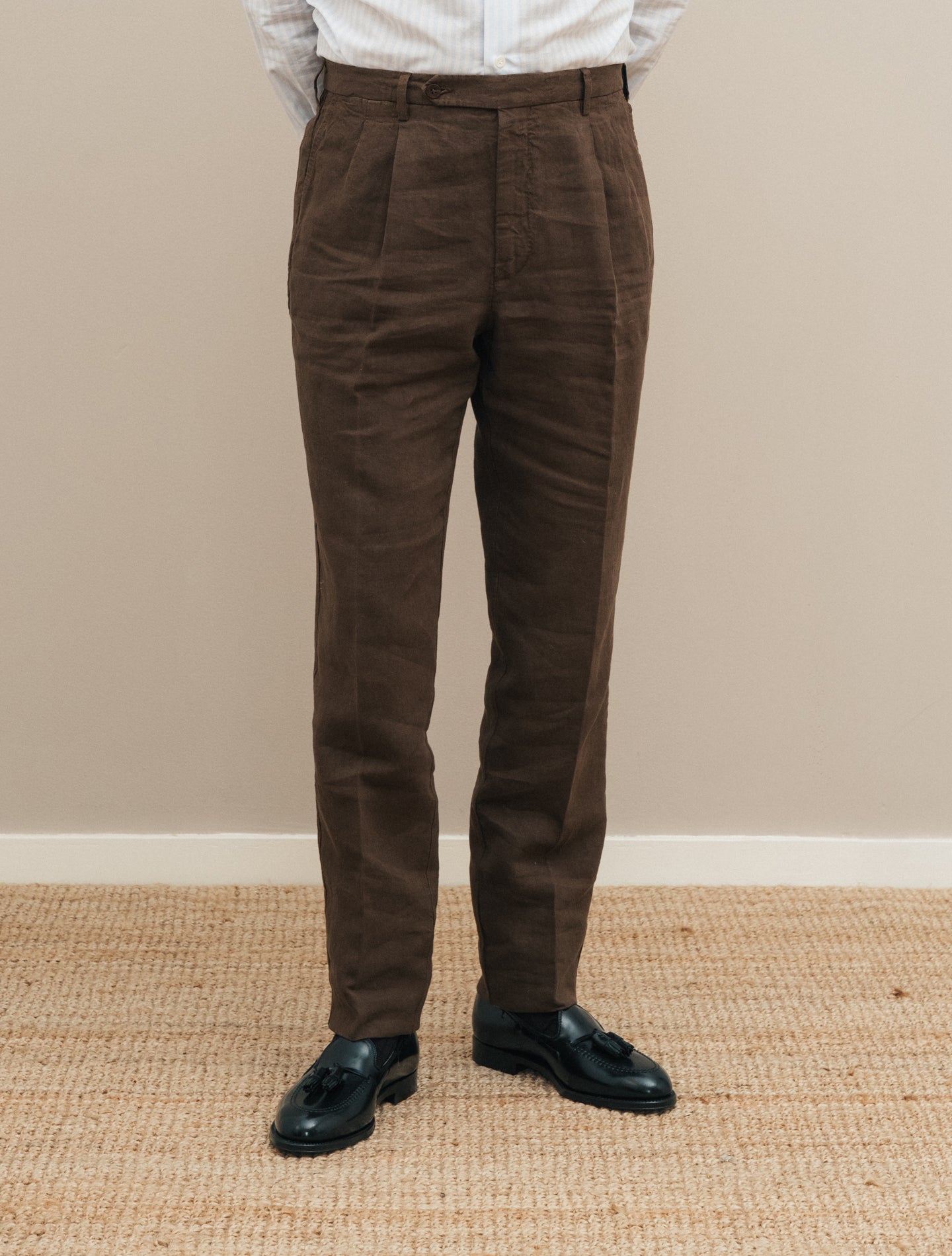 192 Pleated Linen Trousers Brown