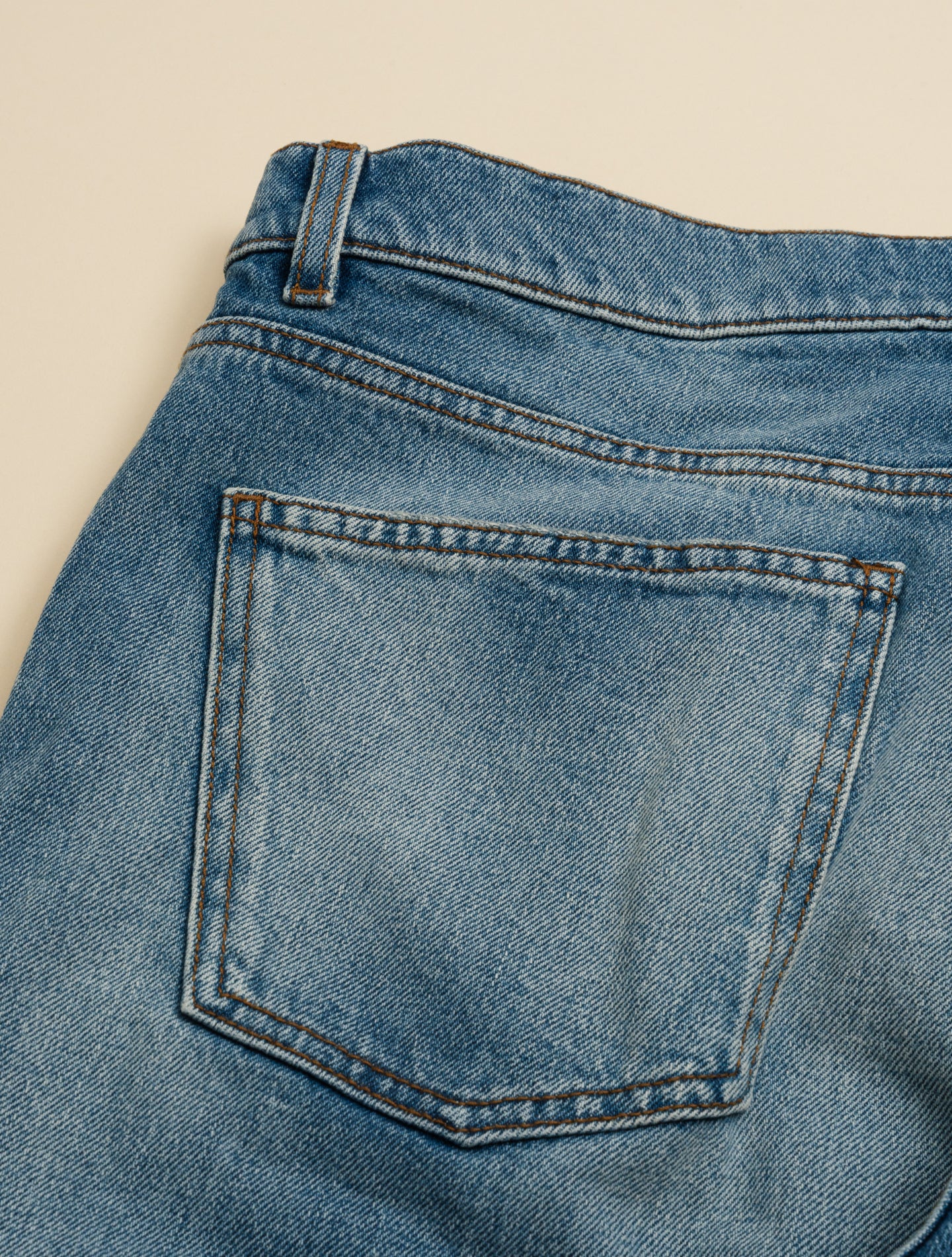Carrot Fit Five-Pocket-Jeans aus Washed Denim