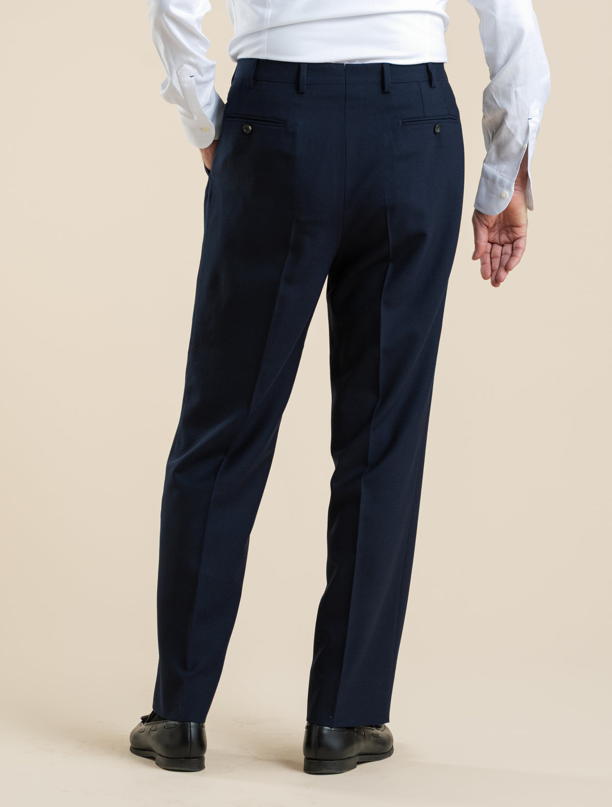 Einreiher-Anzug aus leichtem Flanell in Marineblau