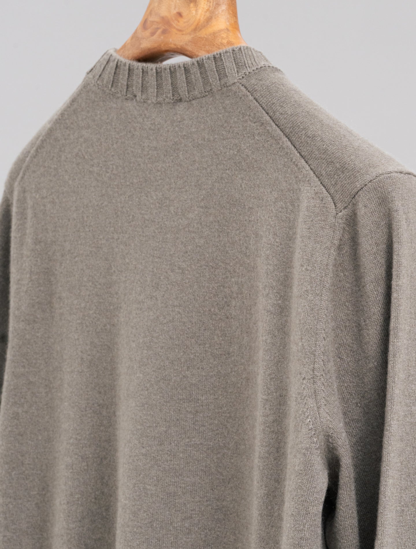 Duvet Cashmere Knitted Crewneck Khaki Green Fioroni Knitwear 48