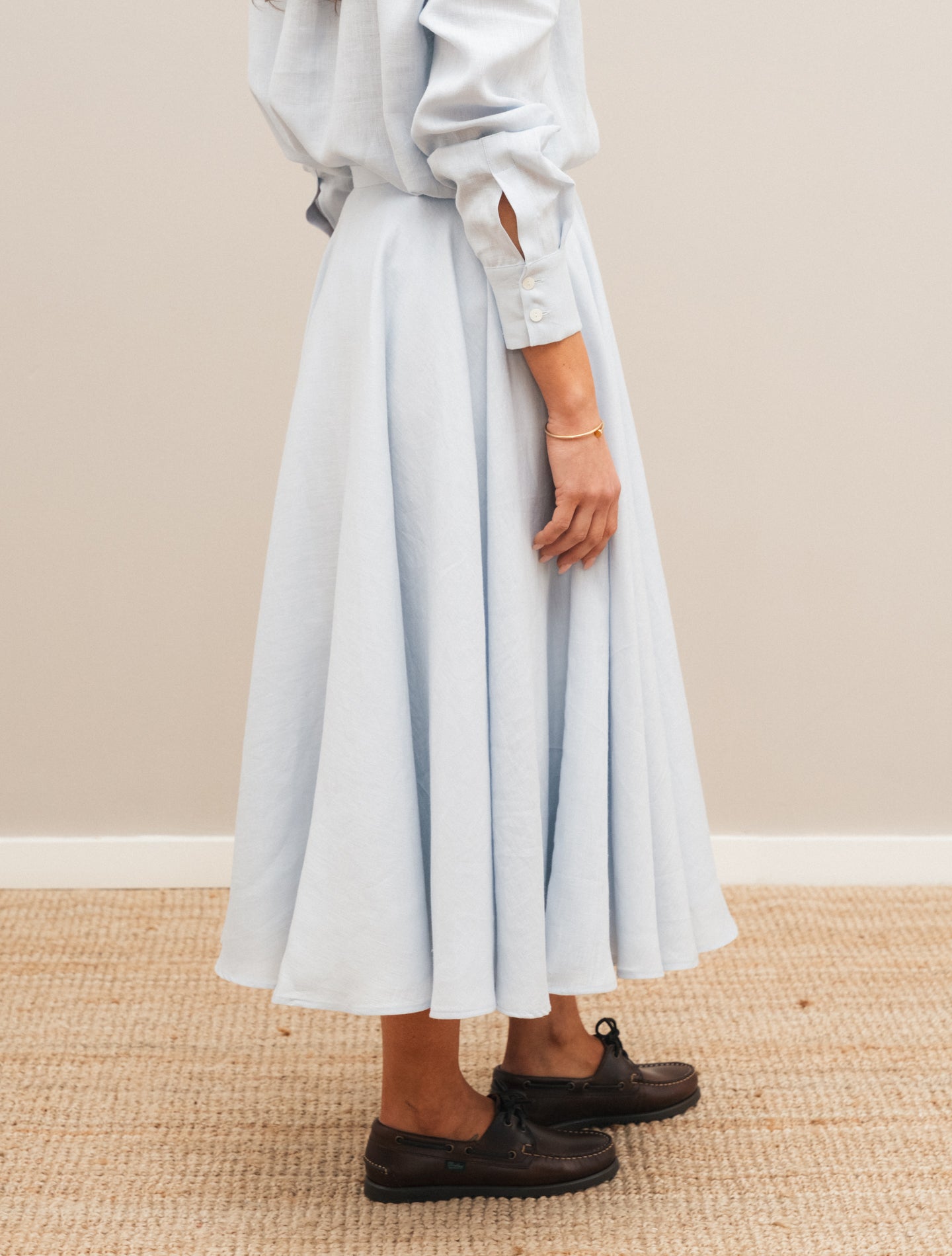 Full Cirkle Linen Skirt Light Blue Lardini Skirts IT 38