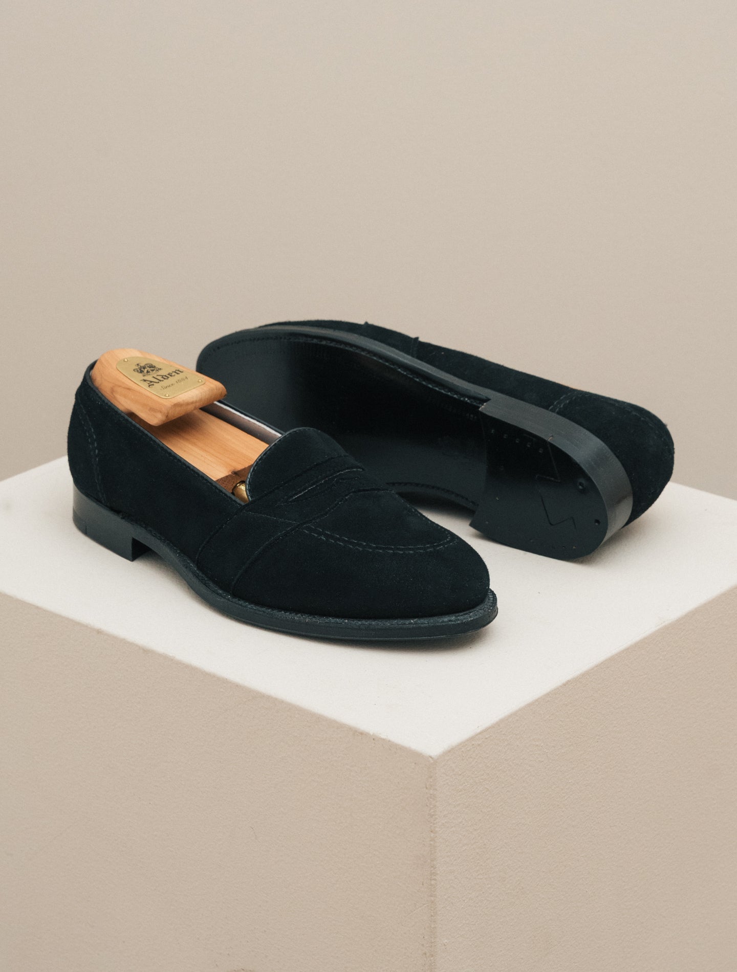 Limited Edition Suede Full Strap Loafer Black Alden Loafers US 7