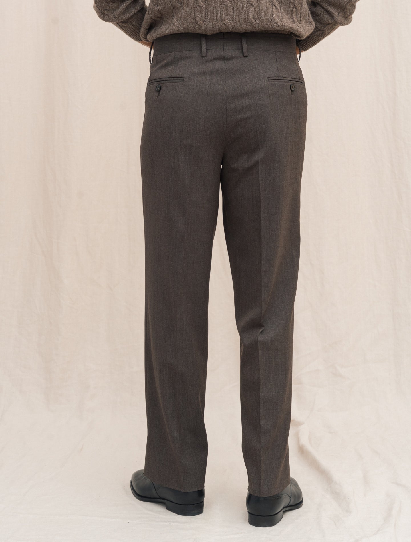 Straight Fit Wool Trousers Brown Lardini Trousers 48