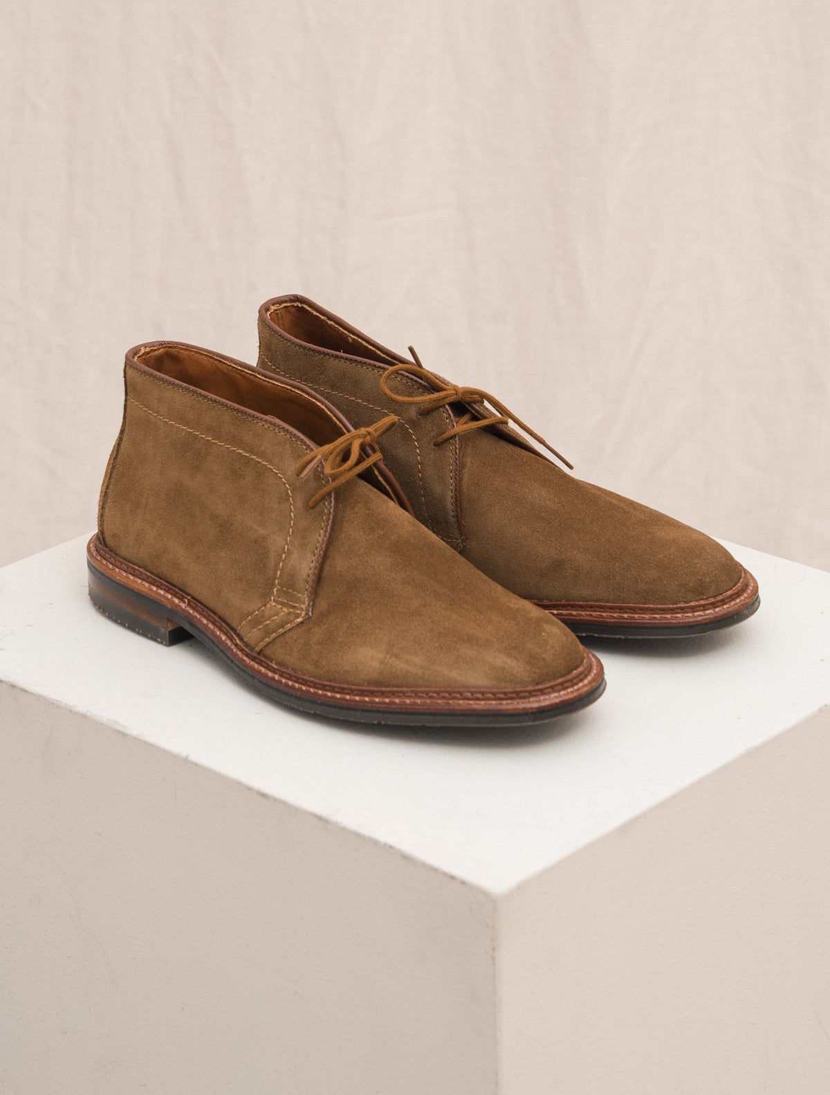 Alden 1493 Unlined Chukka Boots in Snuff Suede zk42fgq7ehwszc2ddgej.jpg?v=  main image 4