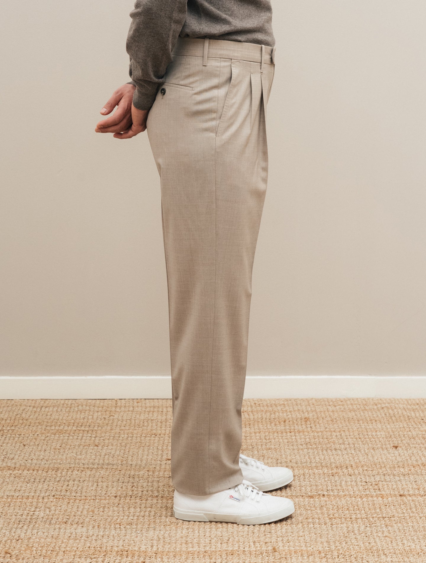 Wool Pleated Regular Fit Trousers Beige Incotex Trousers 46