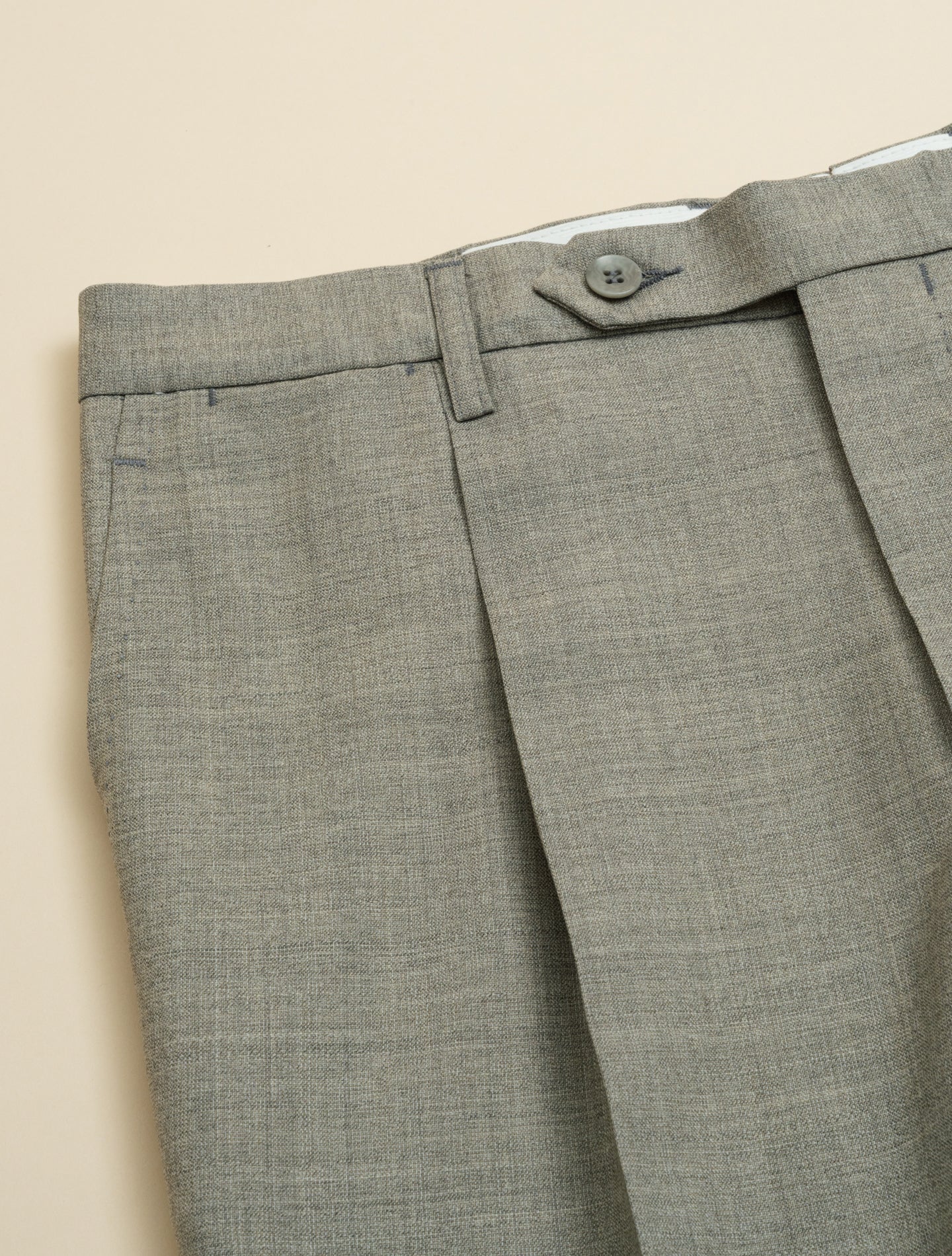 191 Pleated Fresco Wool Trousers Greige Rota Trousers 48