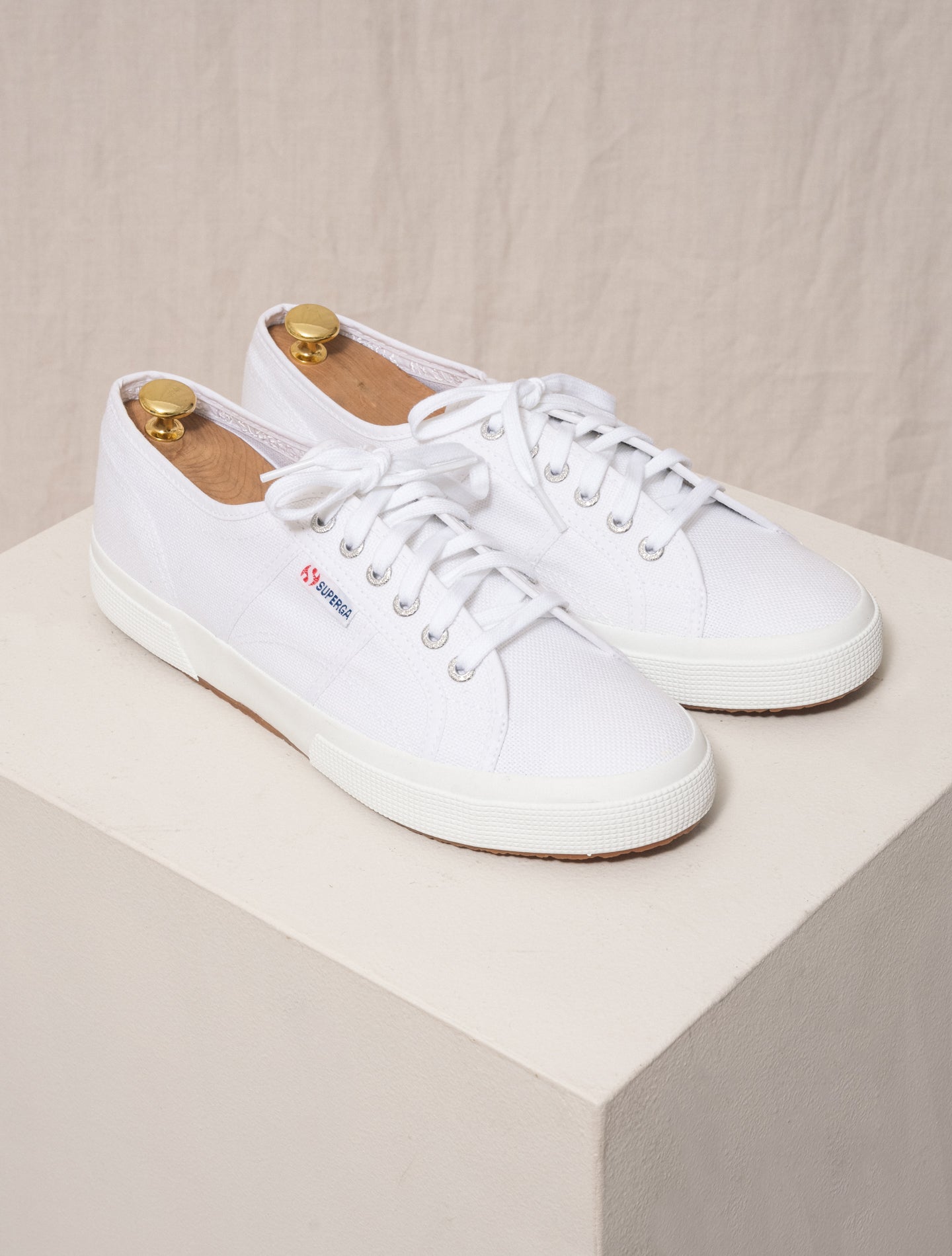 2750 Cotu Classic Sneakers White Superga Sneakers 37