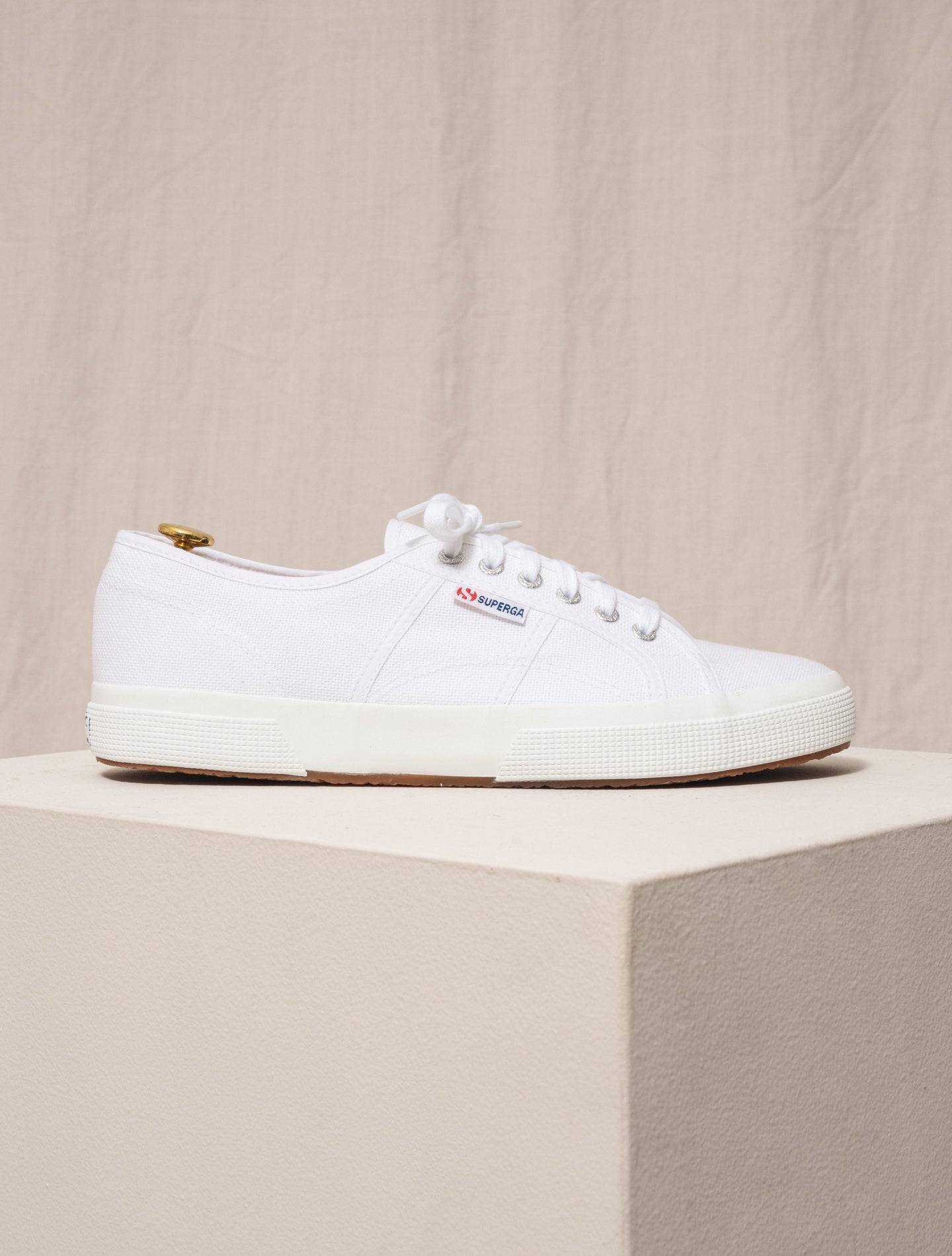 2750 Cotu Classic Sneakers White Superga Sneakers 37