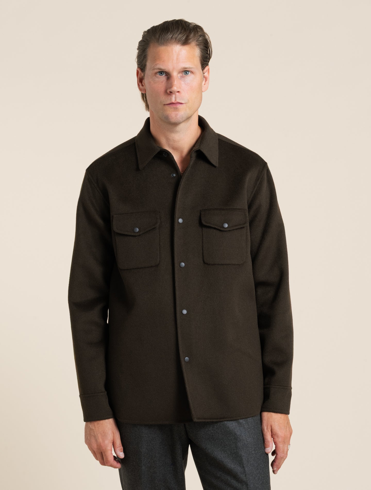 Overshirt aus Doppelwolle in Braun