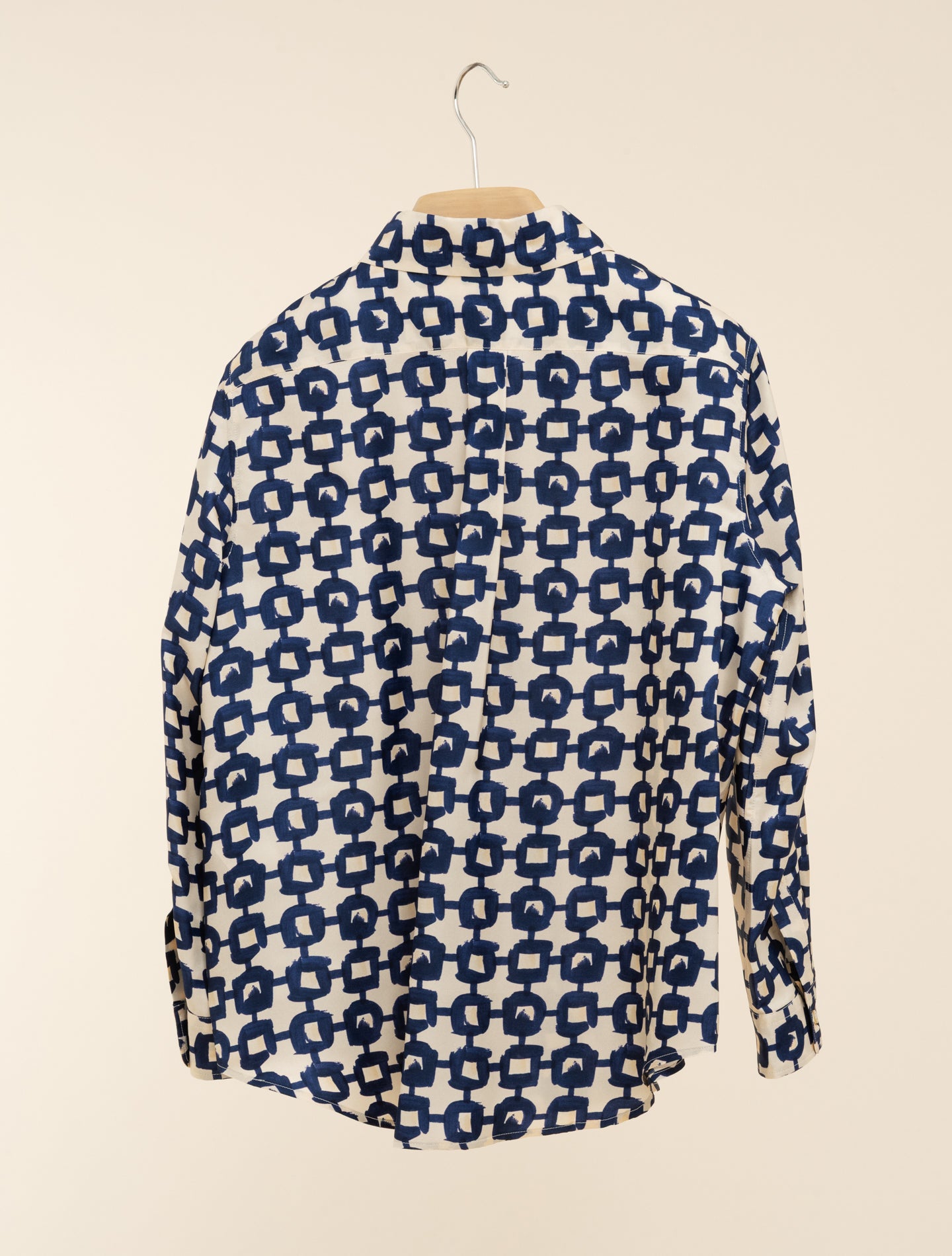 Hemd aus bedruckter Viskose-Seiden-Twill in Blau
