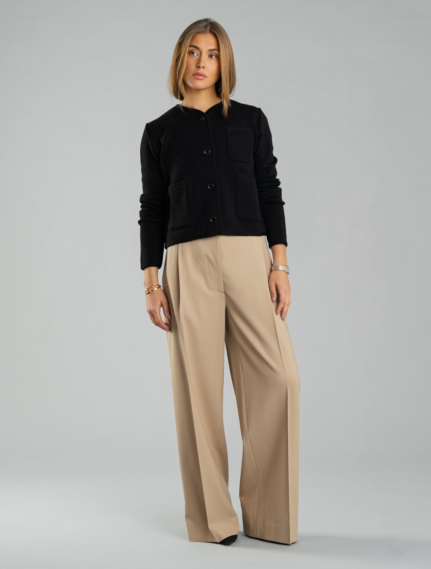 Knitted Short Wool Jacket Black
