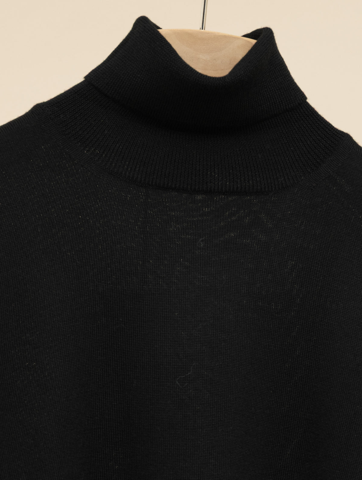 Merino Wool Rollneck Black