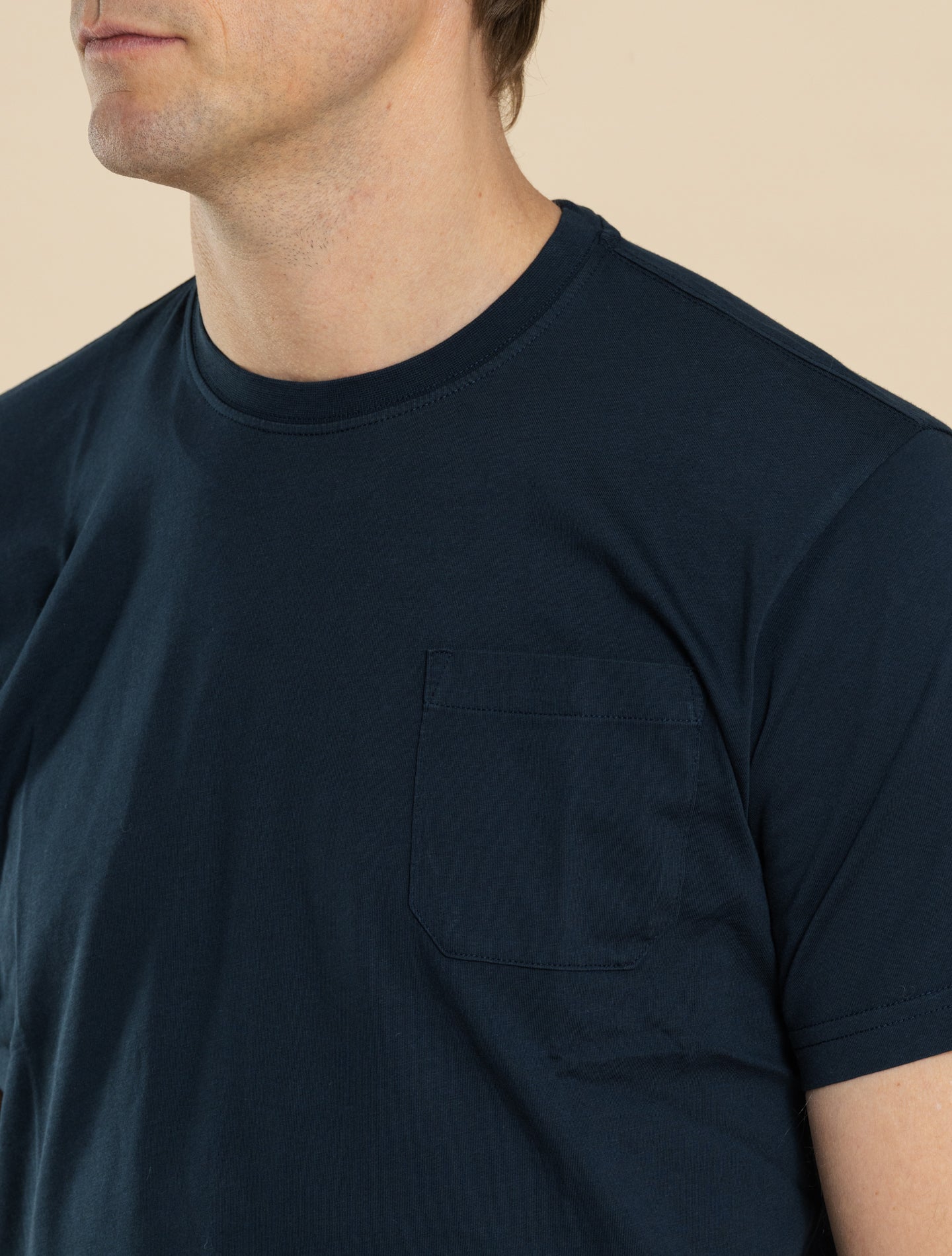 Bomulls-T-shirt med ficka Marinblå 