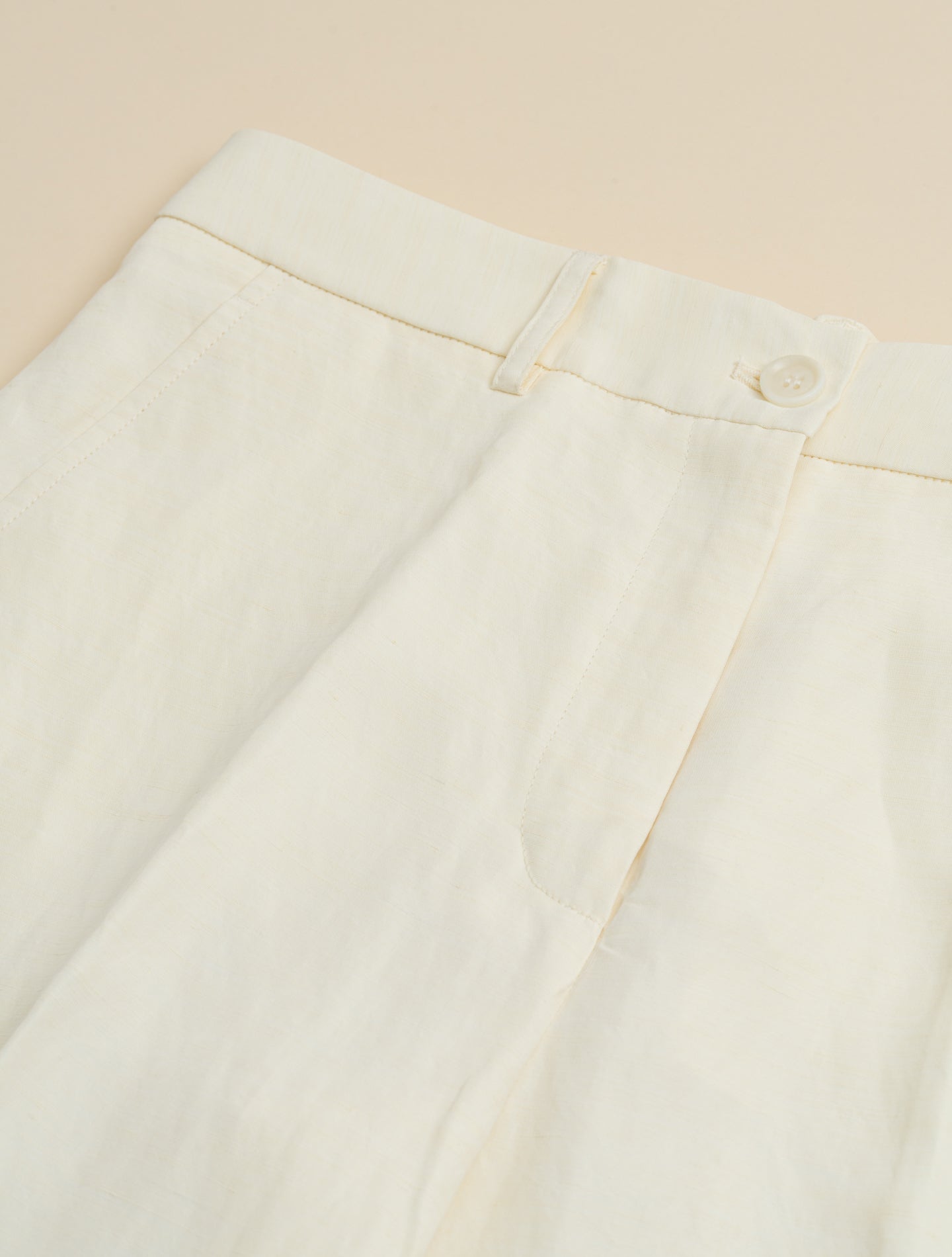 Raka Byxor I Viskos Och Linne Från AA Capsule Collection Naturfärgad