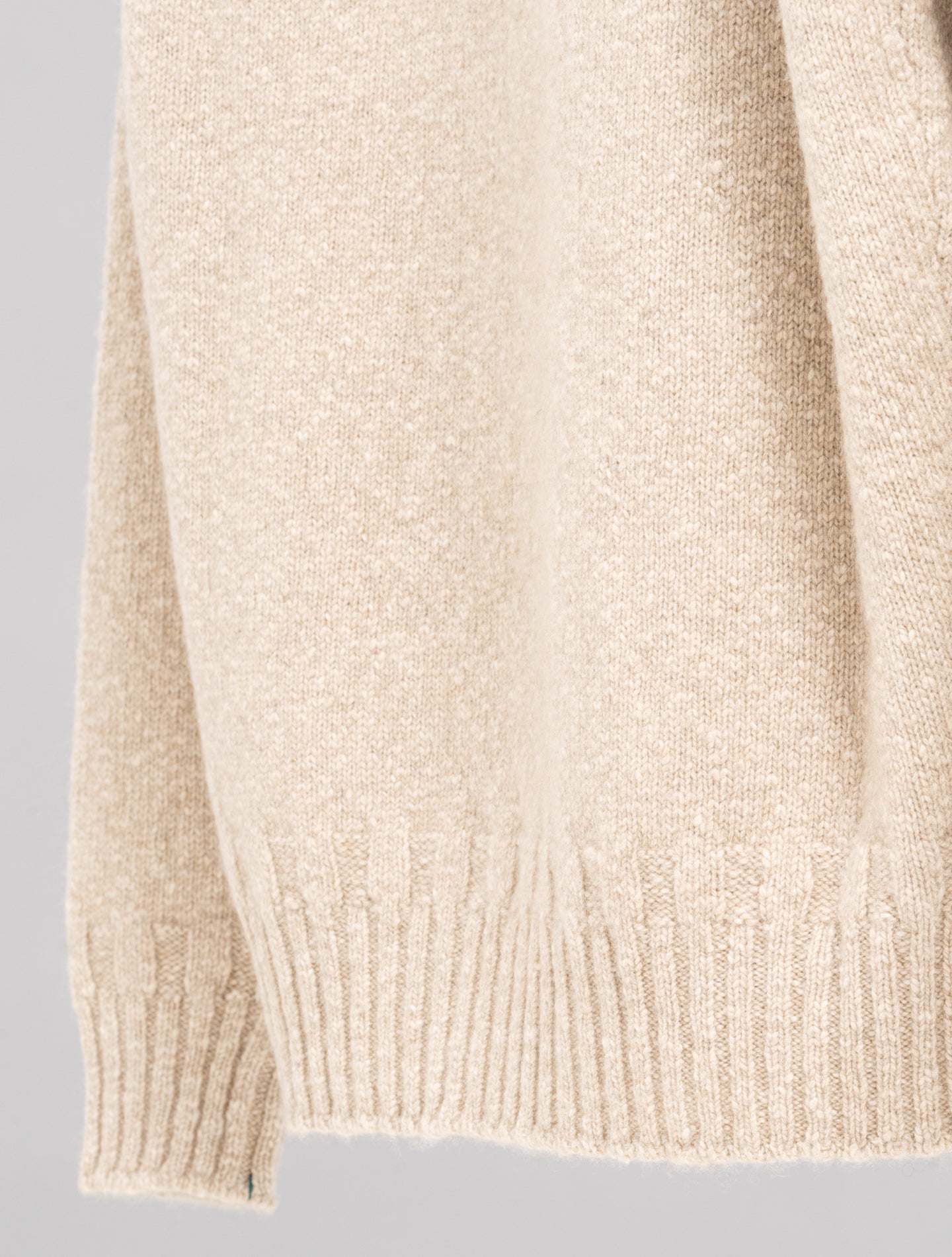 Cashmere Boucle Heavy Mockneck Beige