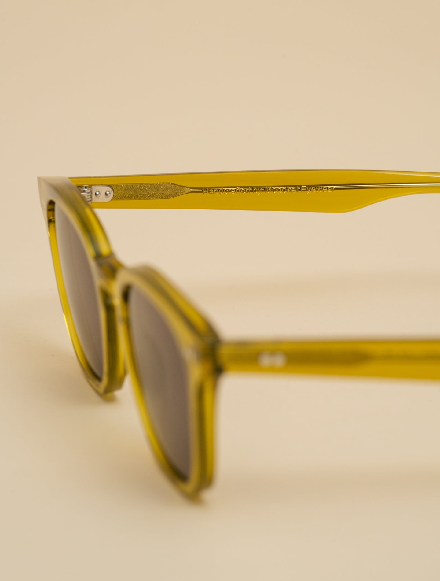 River Sunglasses Caramel - Grey Solid Lens