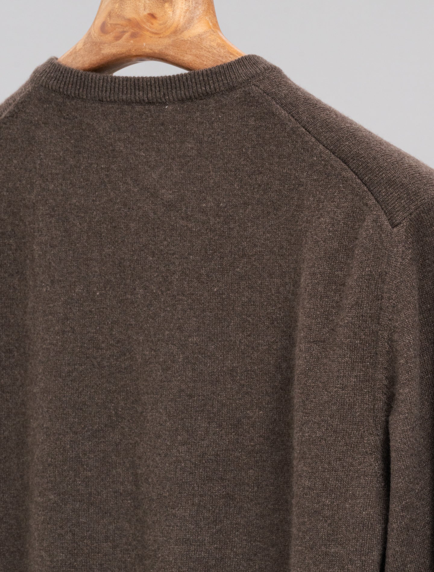 Knitted Cashmere V-Neck Dark Brown