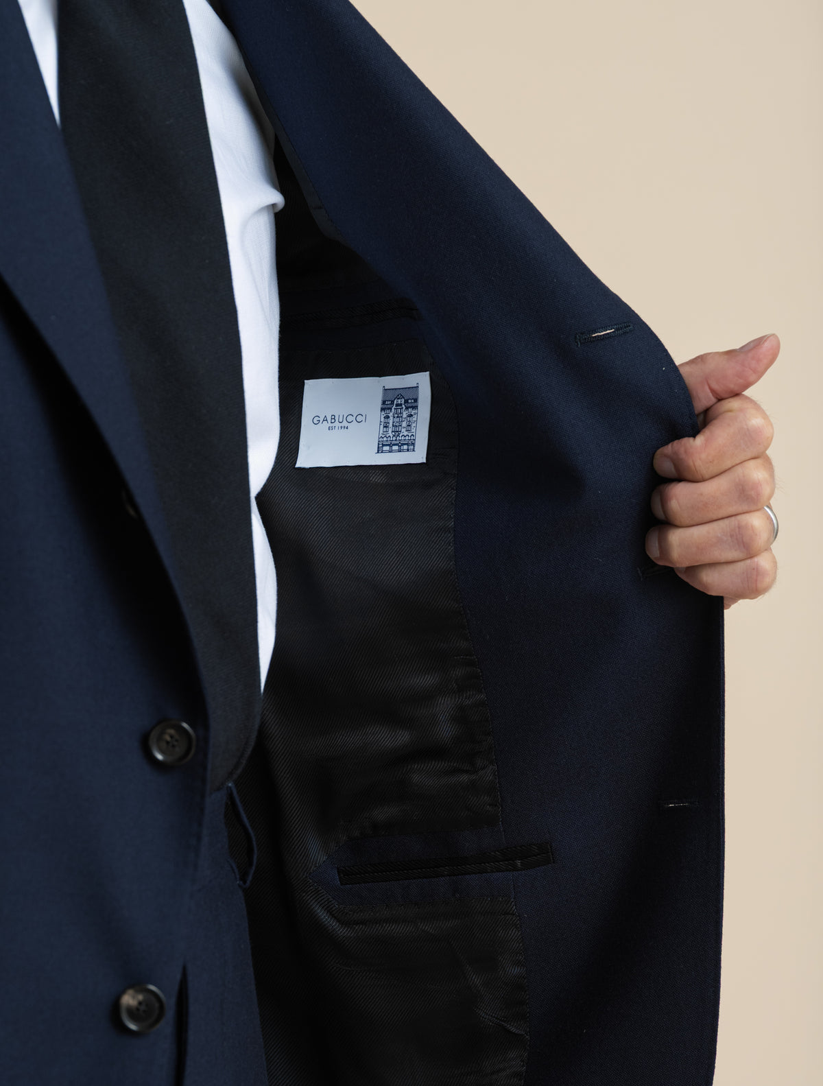 Einreiher-Anzug aus leichtem Flanell in Marineblau