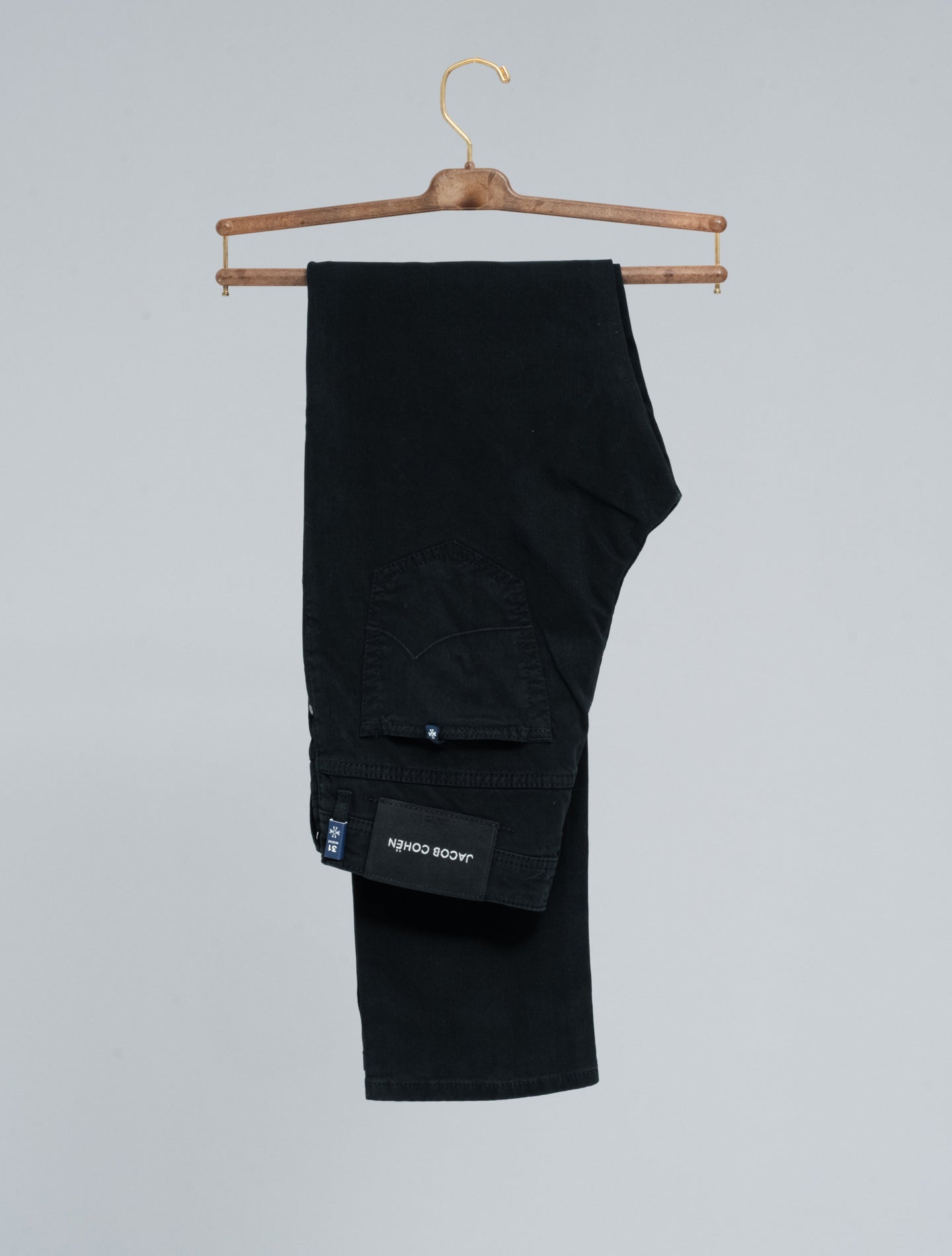 Bard 688 Cotton Twill Five Pocket Black Jacob Cohën Jeans 30