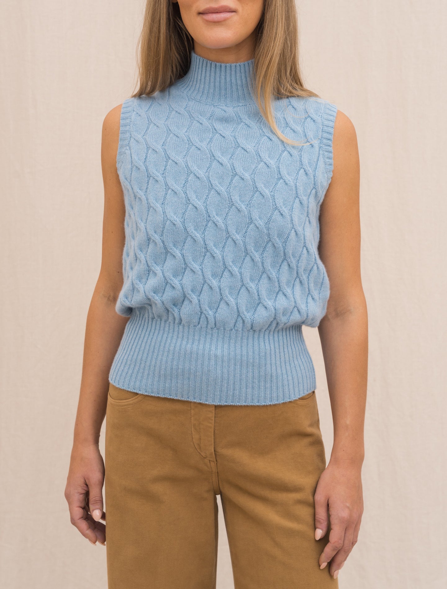 Cashmere Cabel Gilet Sky Blue Fedeli Blouses Gabucci