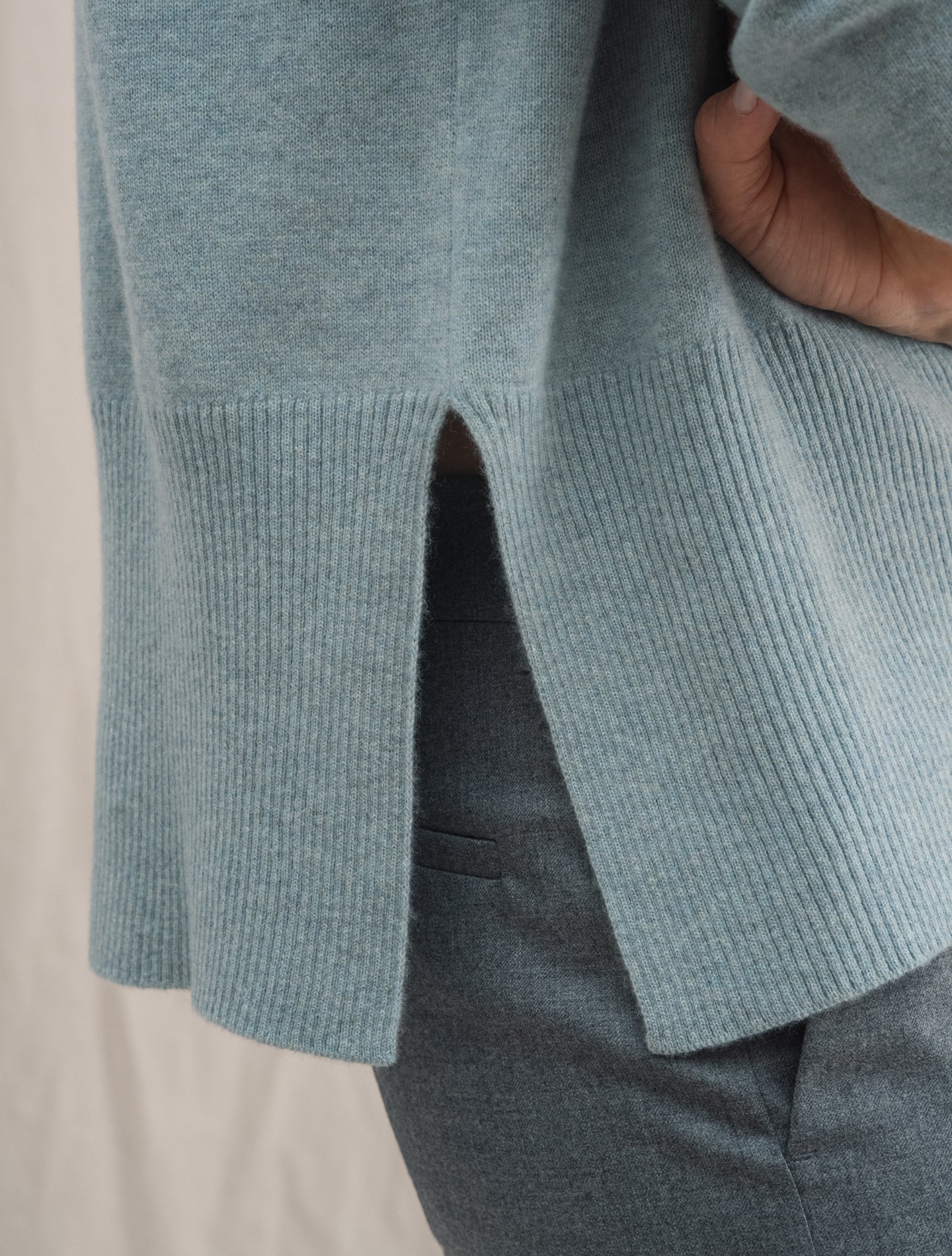 Cashmere Crewneck Mint | Gabucci