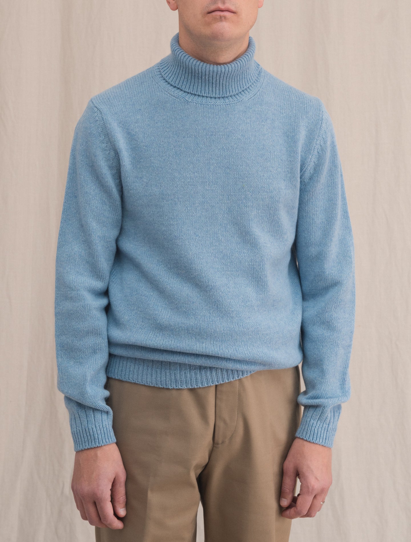 Cashmere Heavy Knitted Rollneck Light Blue | Gabucci