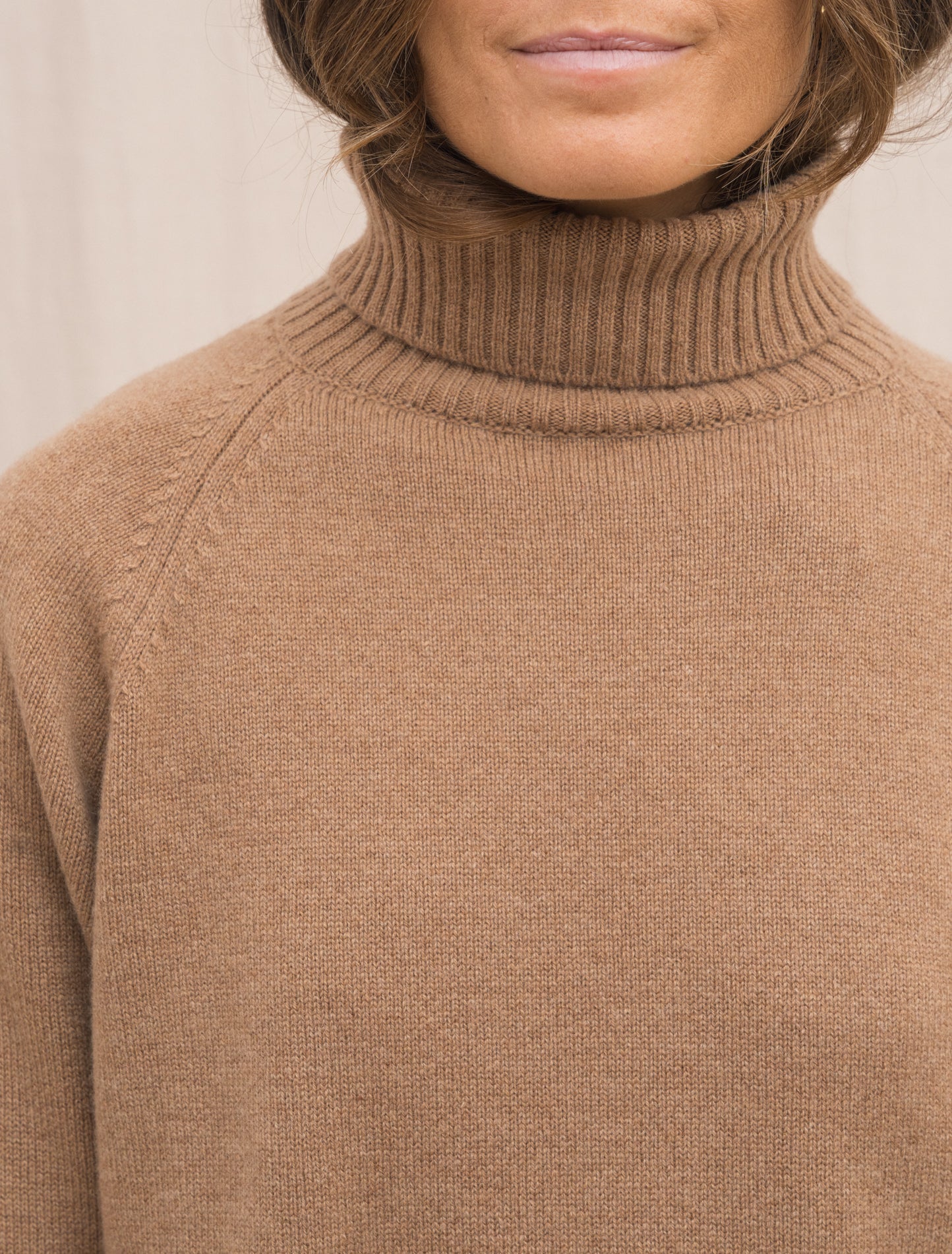 Derby Blanche Cashmere Turtleneck Toffee Fedeli Knitwear Gabucci