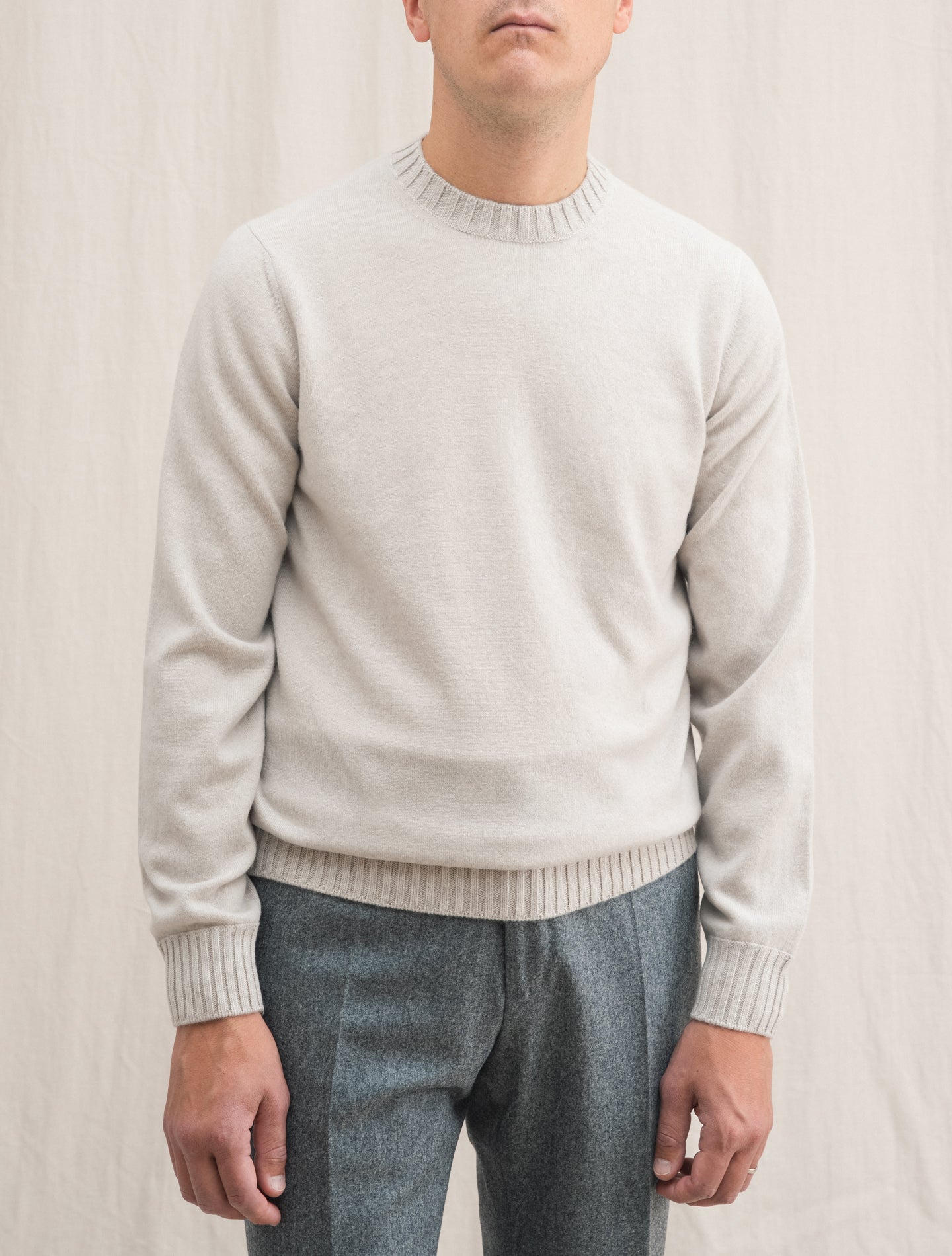 Duvet Cashmere Knitted Crewneck Stone | Gabucci