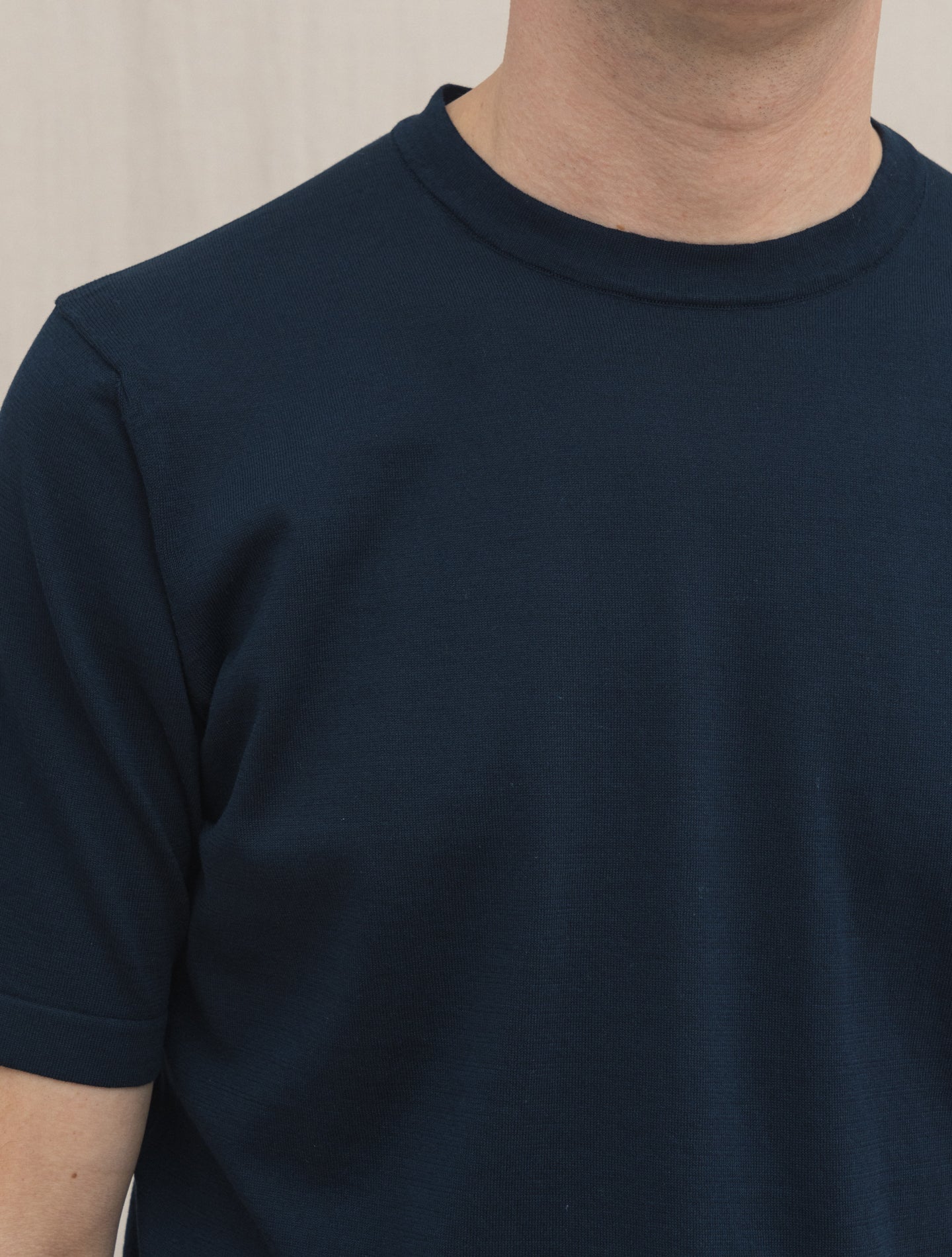 Fine Knitted Cotton Crewneck Short Sleeve Navy | Gabucci