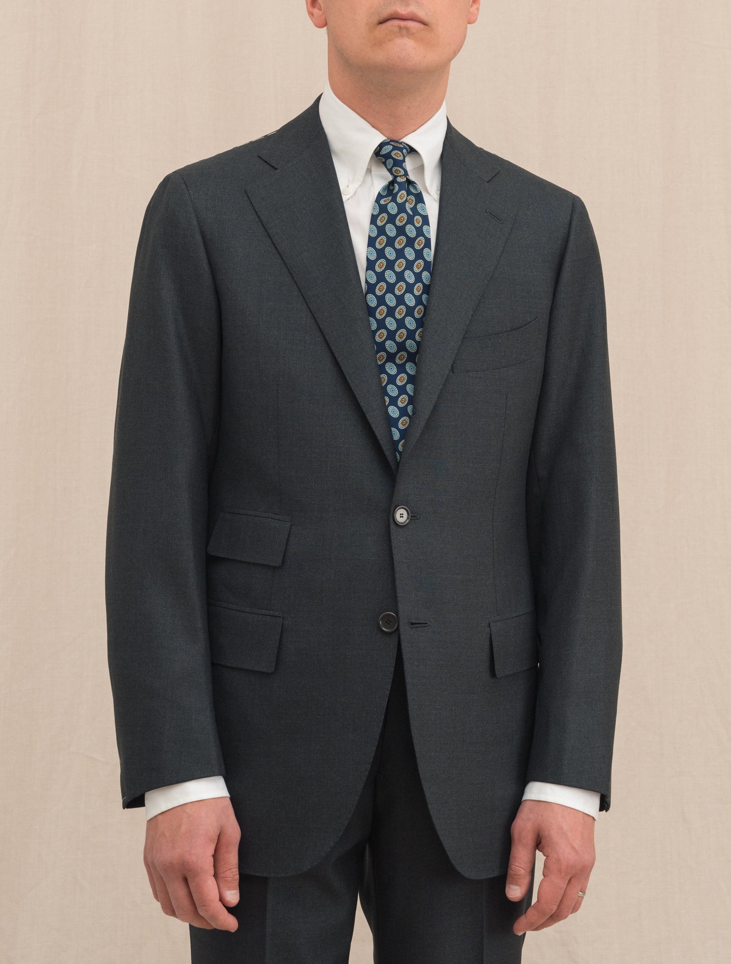 Handmade Single Breasted 150`s Wool Suit Grey | Gabucci