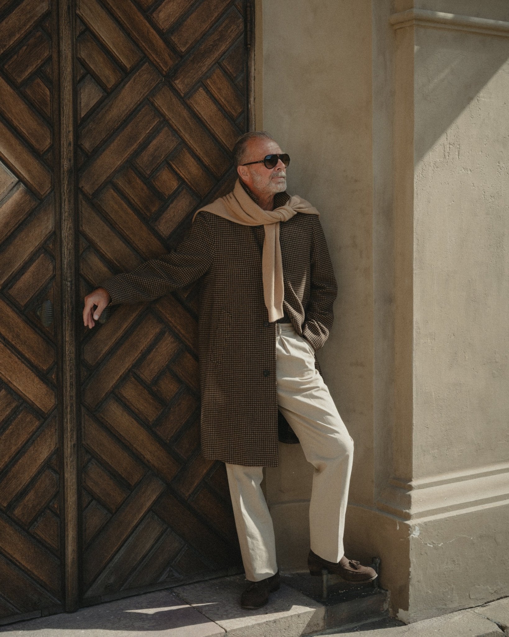Houndstooth Half-Raglan Coat Brown Gabucci Outerwear 48
