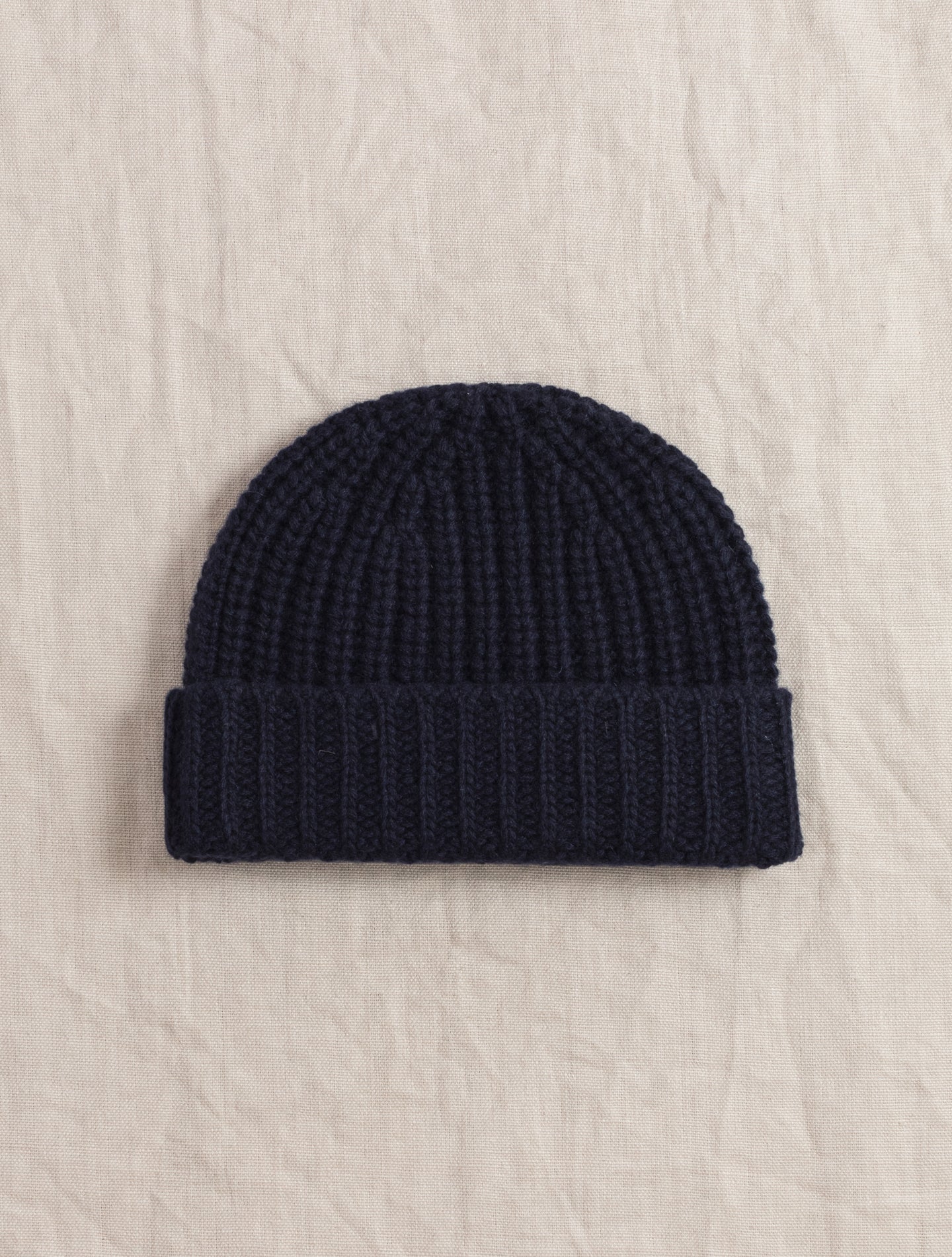 Knitted Ribbed Cashmere Beanie Navy | Gabucci