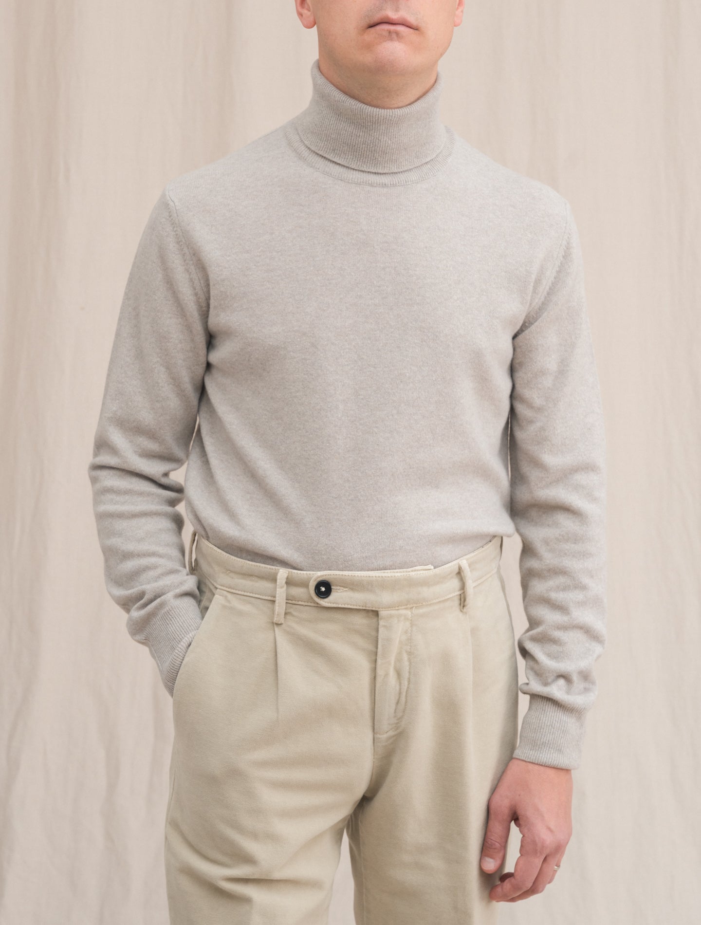 Knitted Rollneck Greige | Gabucci