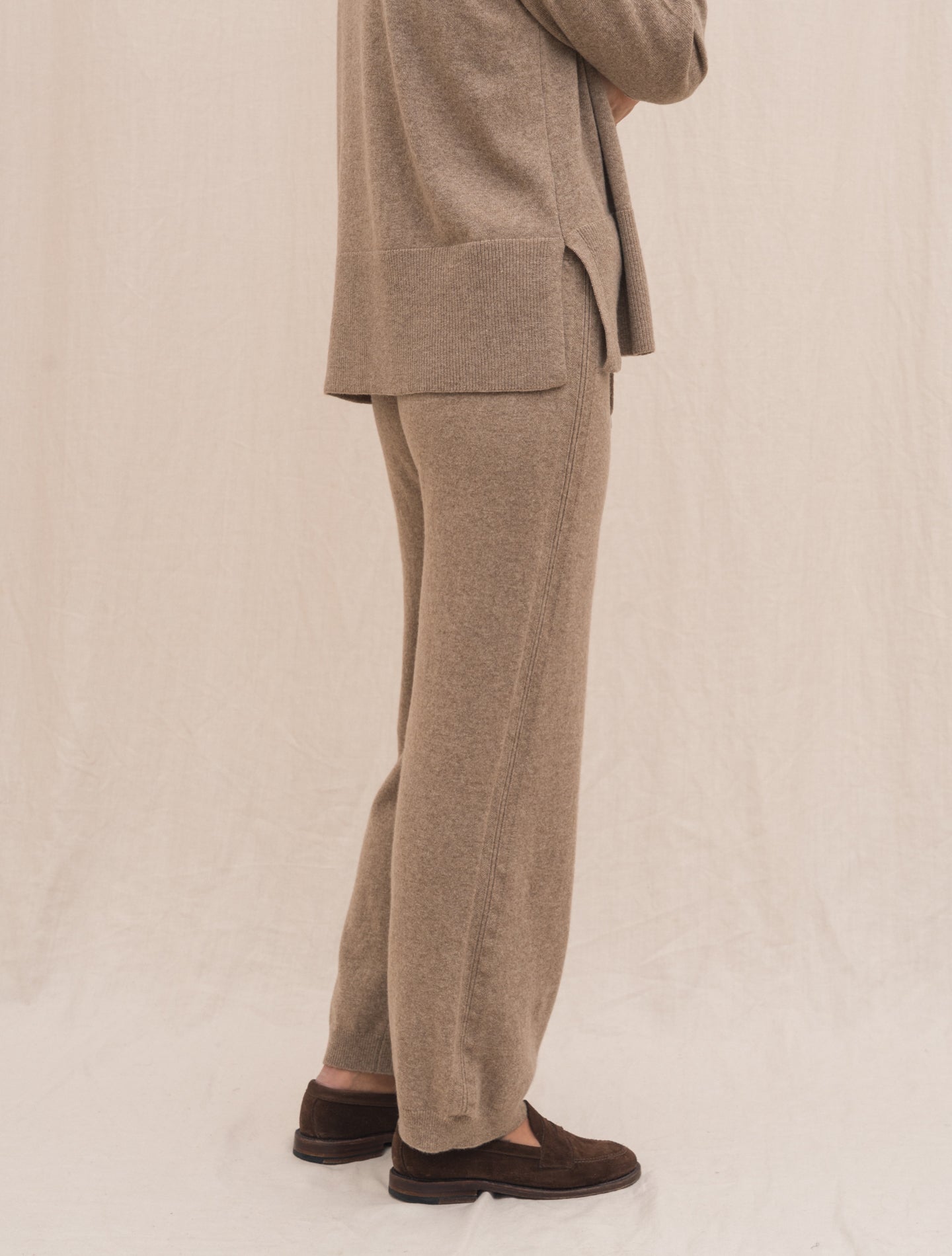 Knitted Wool Cashmere Trousers Nougat Morgano Trousers 40