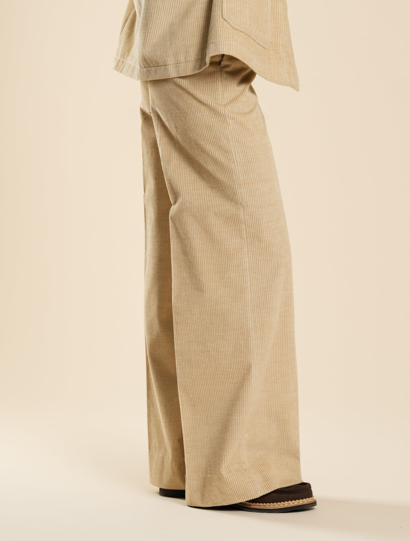 Neera Corduroy Trousers Sand Slowear Trousers IT 38