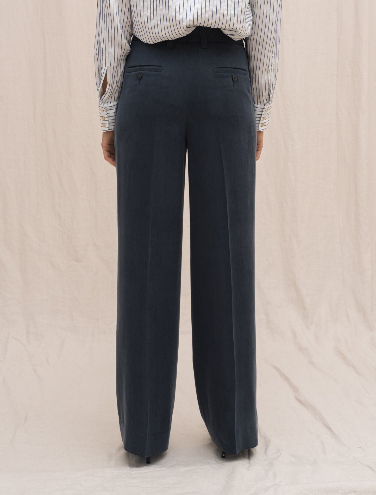 Neera Wide Washed Silky Trousers Navy Slowear Trousers 38