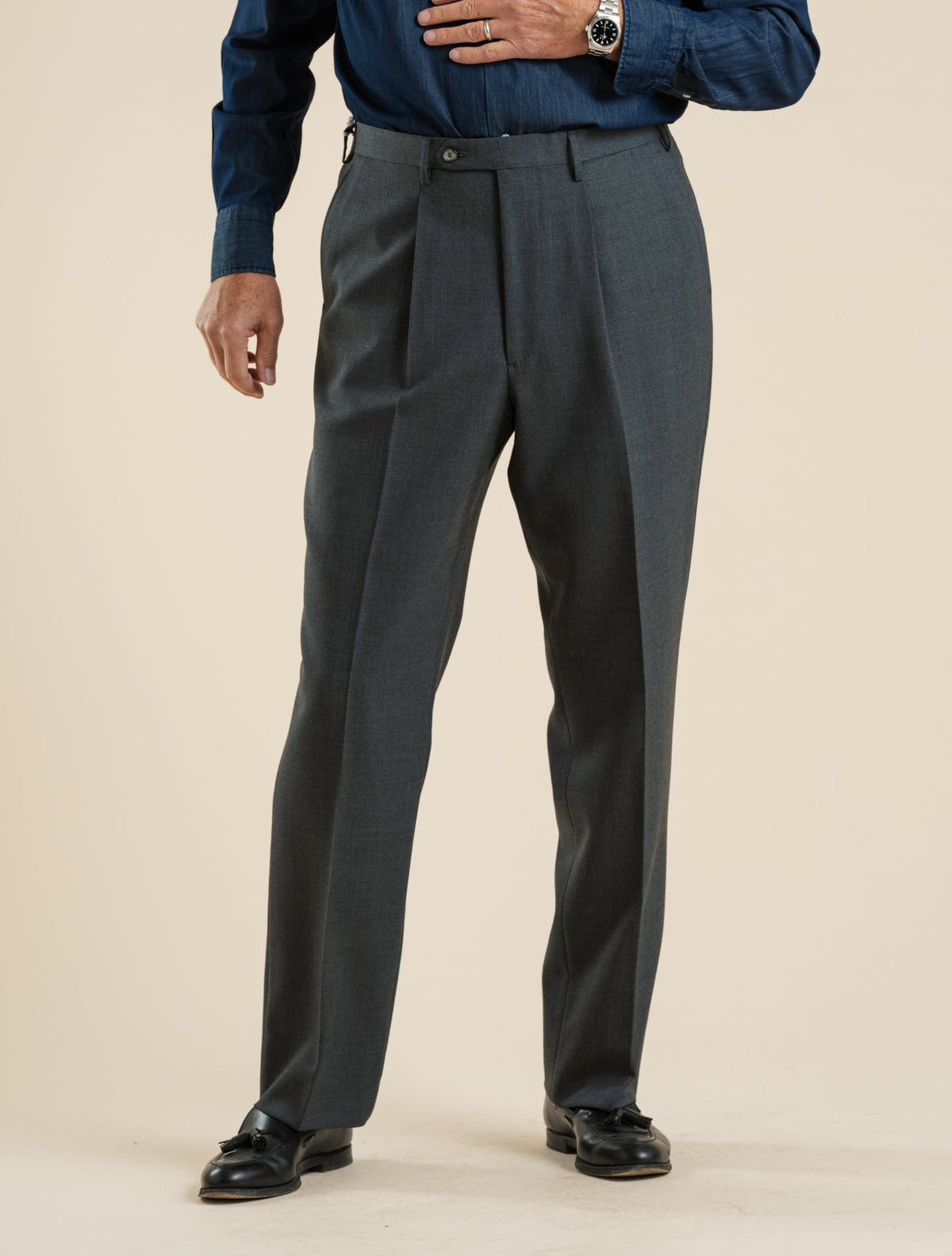 Pleated High Twist Wool Dress Trousers Mid Grey Santaniello Trousers 48