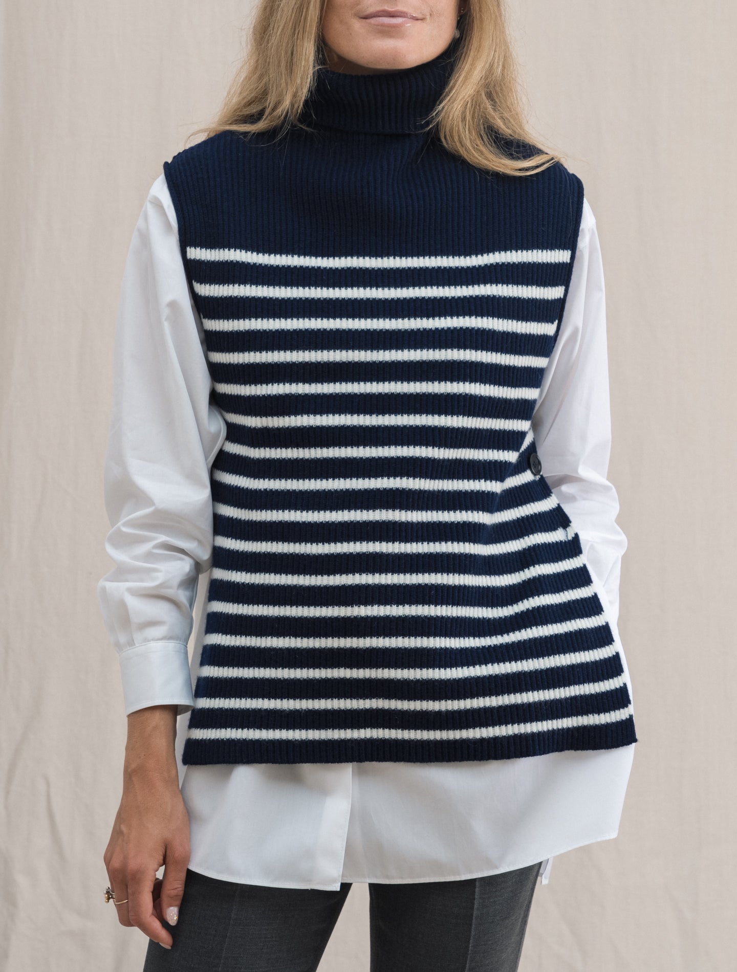 Rollneck Sweater Vest Navy Aspesi Knitwear IT 38