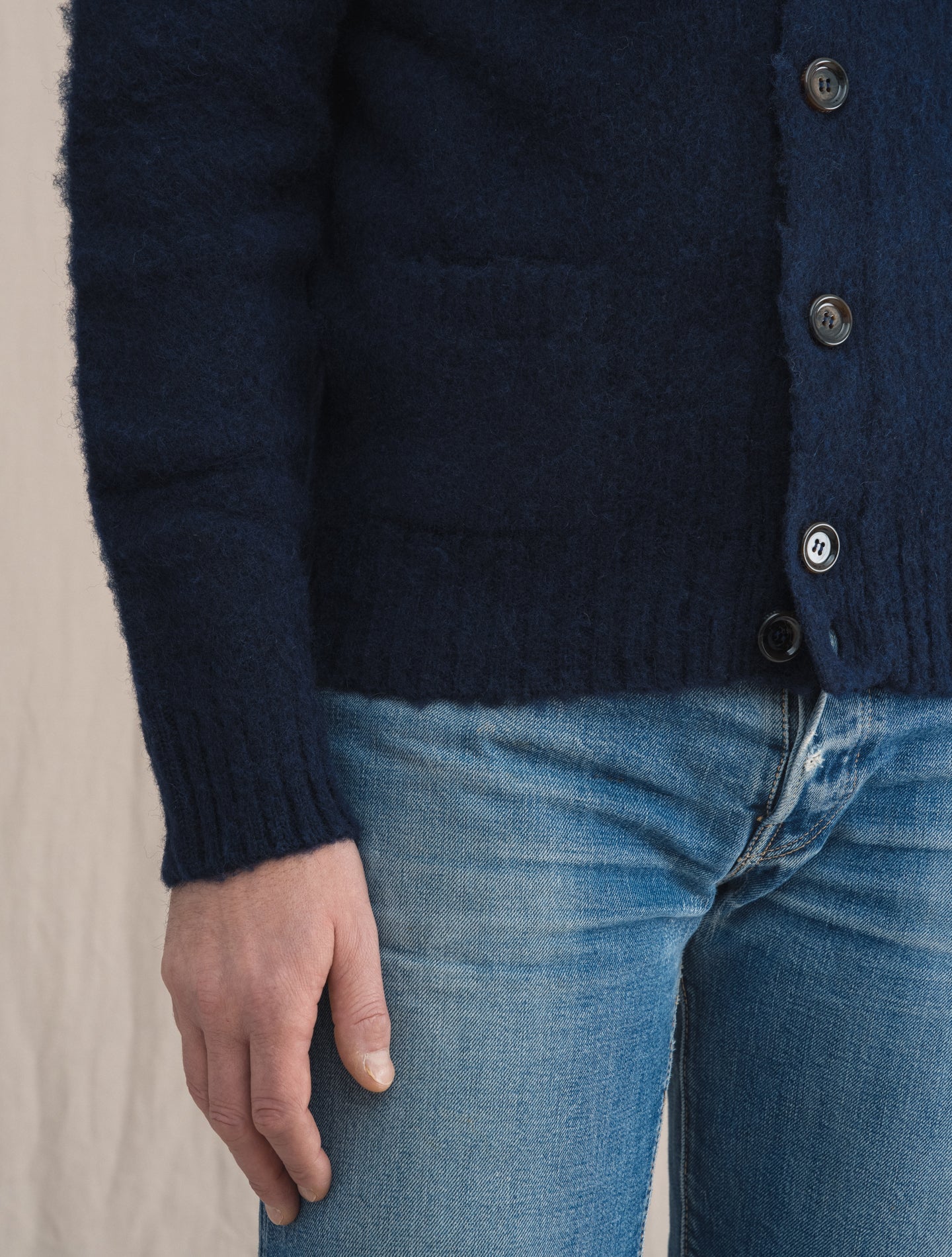 Shaggy dog Cardigan Navy | Gabucci