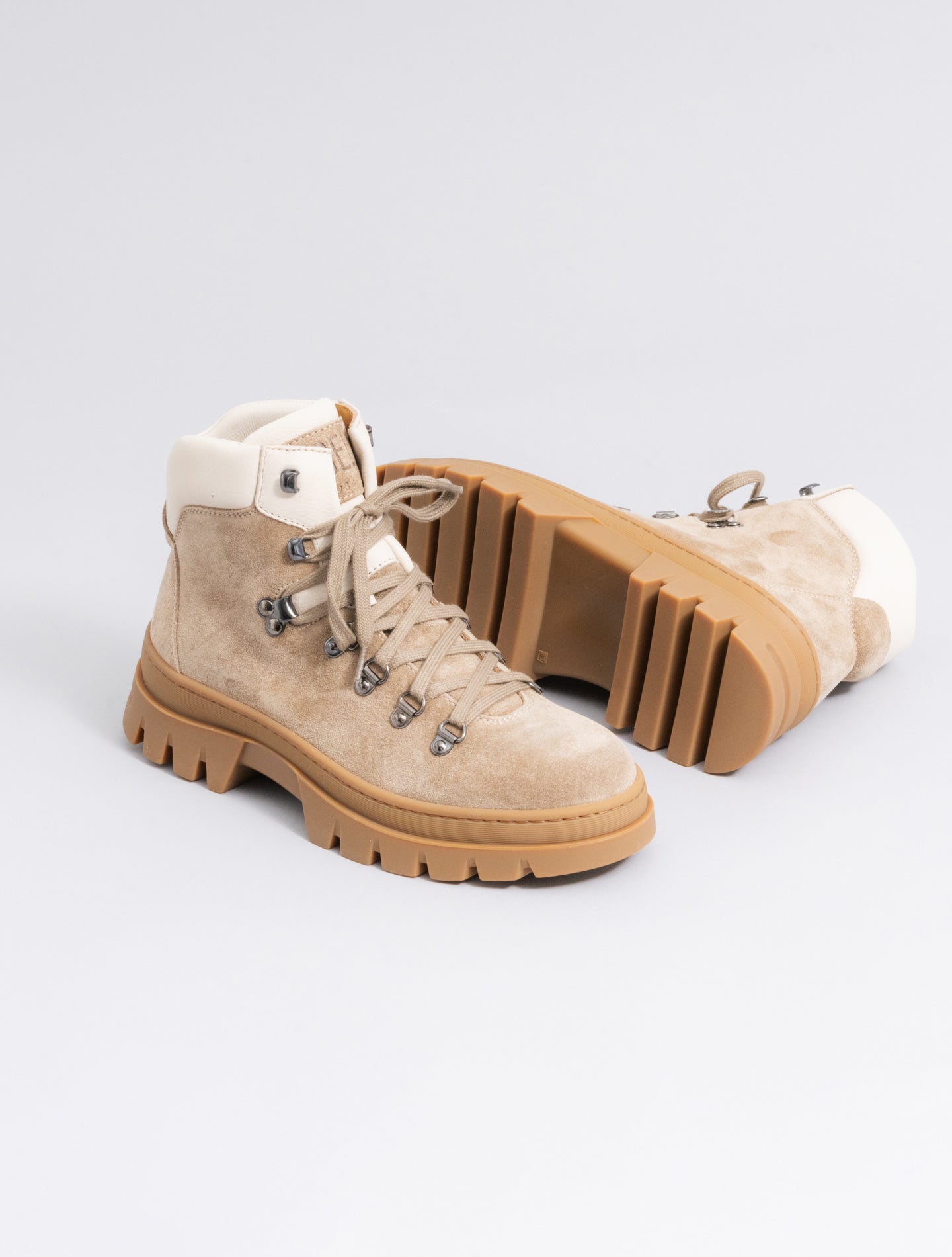 Suede Lace Boots Beige Fedeli Boots 37