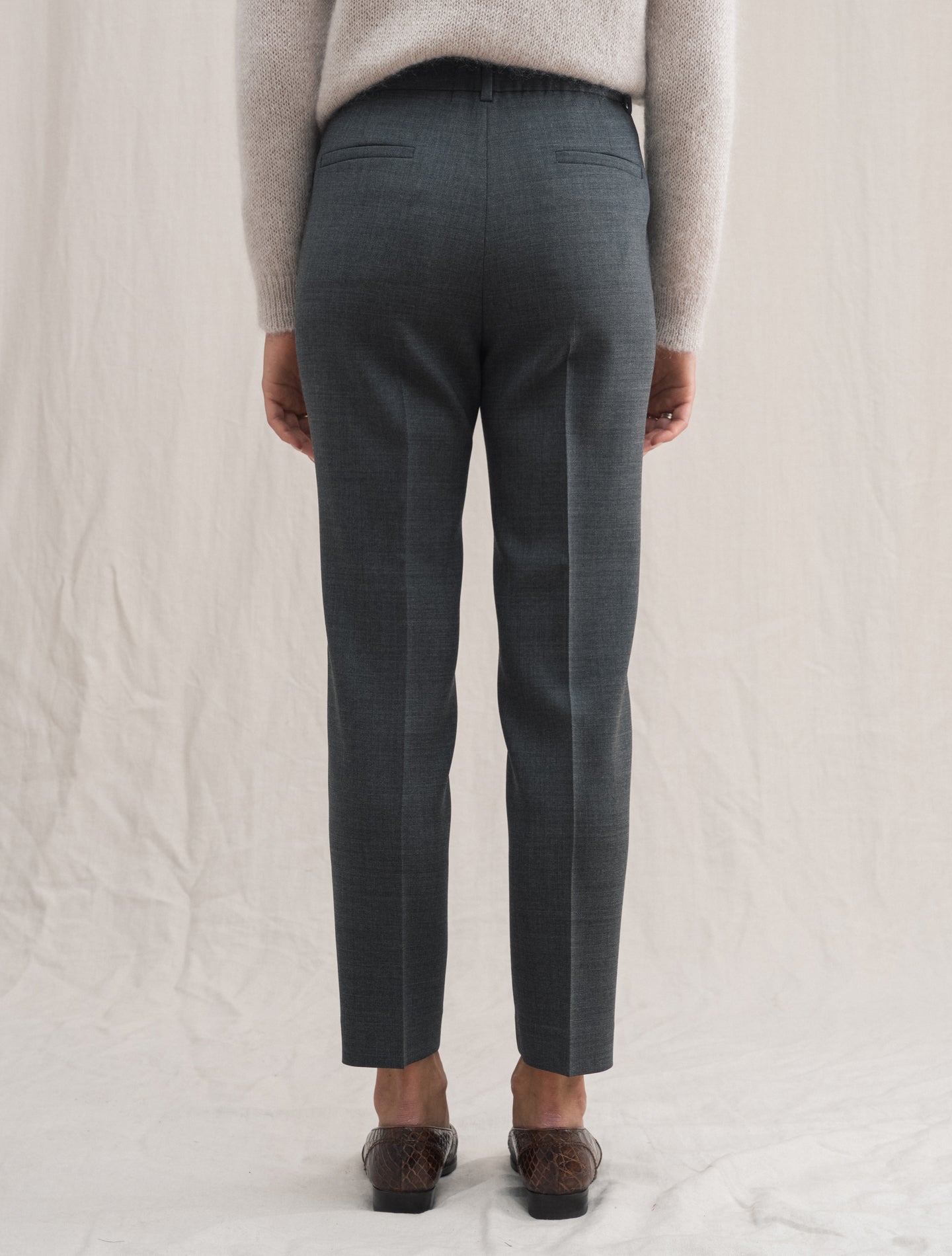 Tapered Wool Stretch Trousers Grey | Gabucci