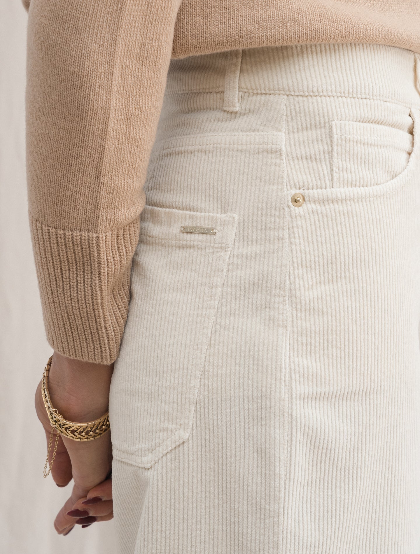 Wide Corduroy Trousers Off White | Gabucci