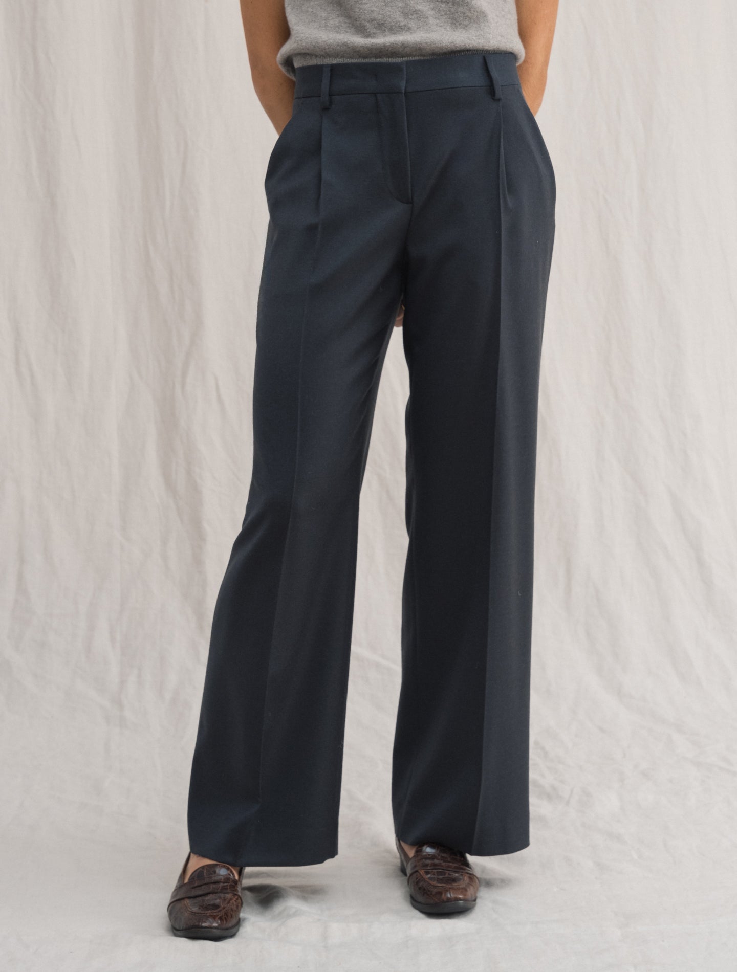 Wide Pleated Wool Trousers Black | Gabucci