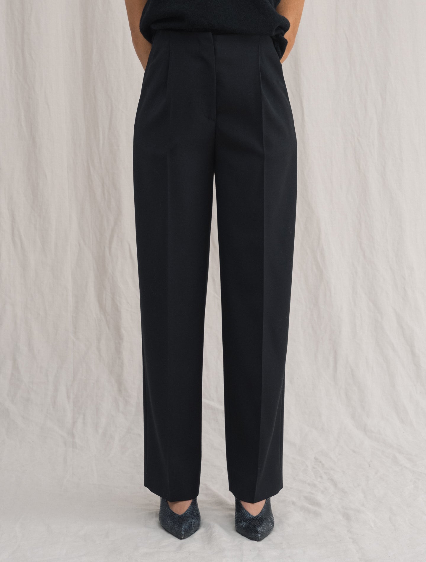 Wool Twill High-rise Trousers Black | Gabucci