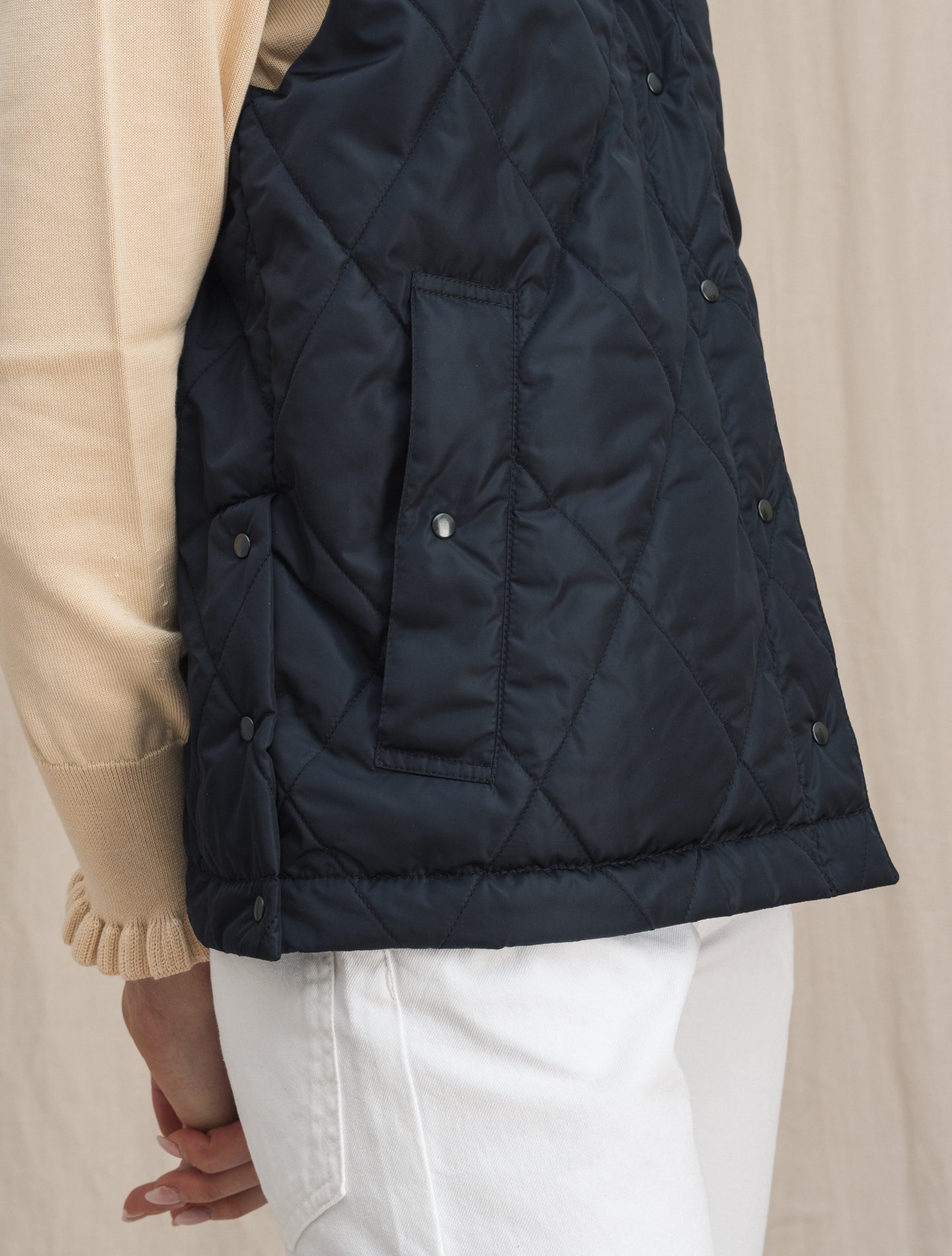 Annabel Nylon Vest Navy Mackintosh Outerwear 6/XXS