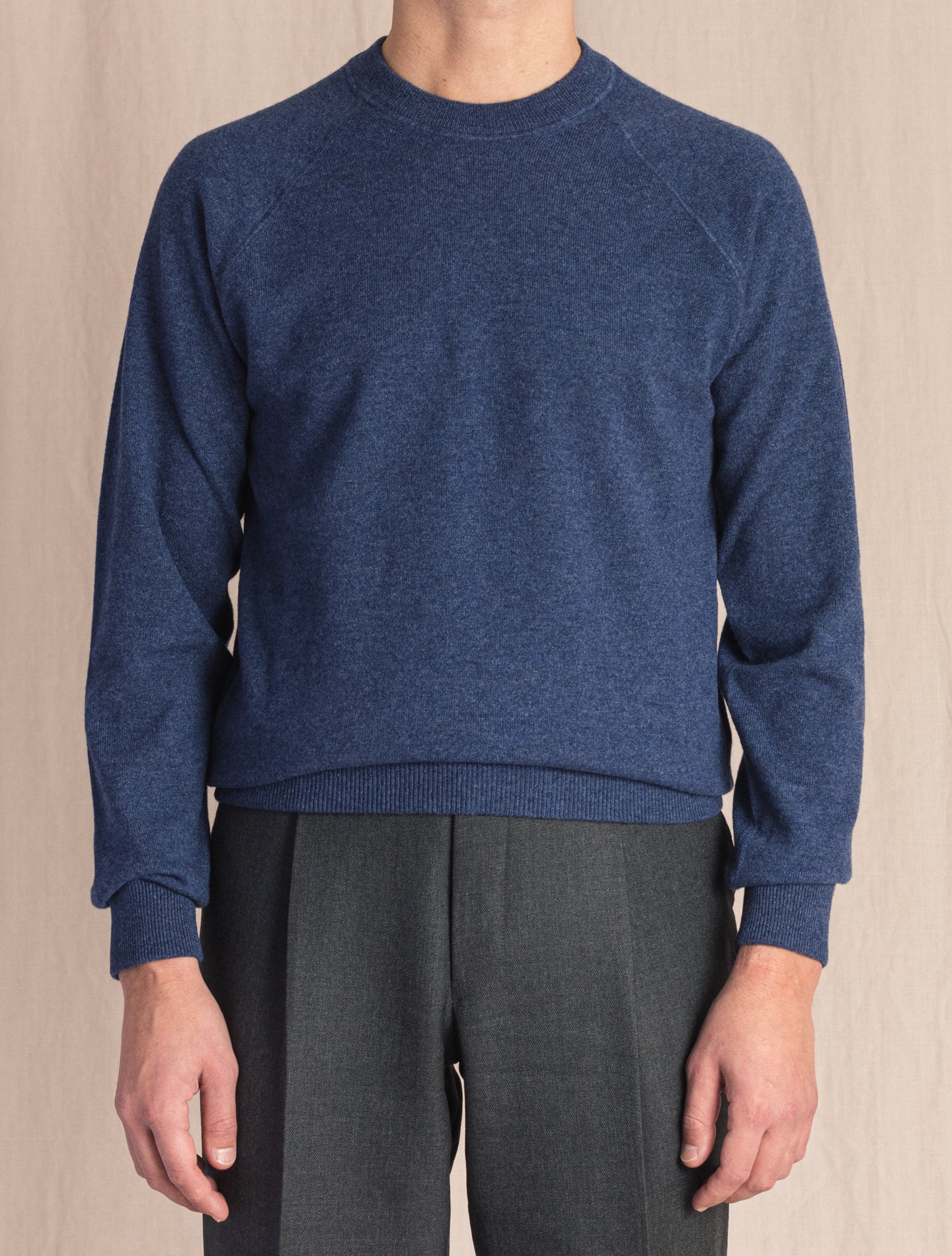 Blue Raglan Cashmere Crewneck | Gabucci